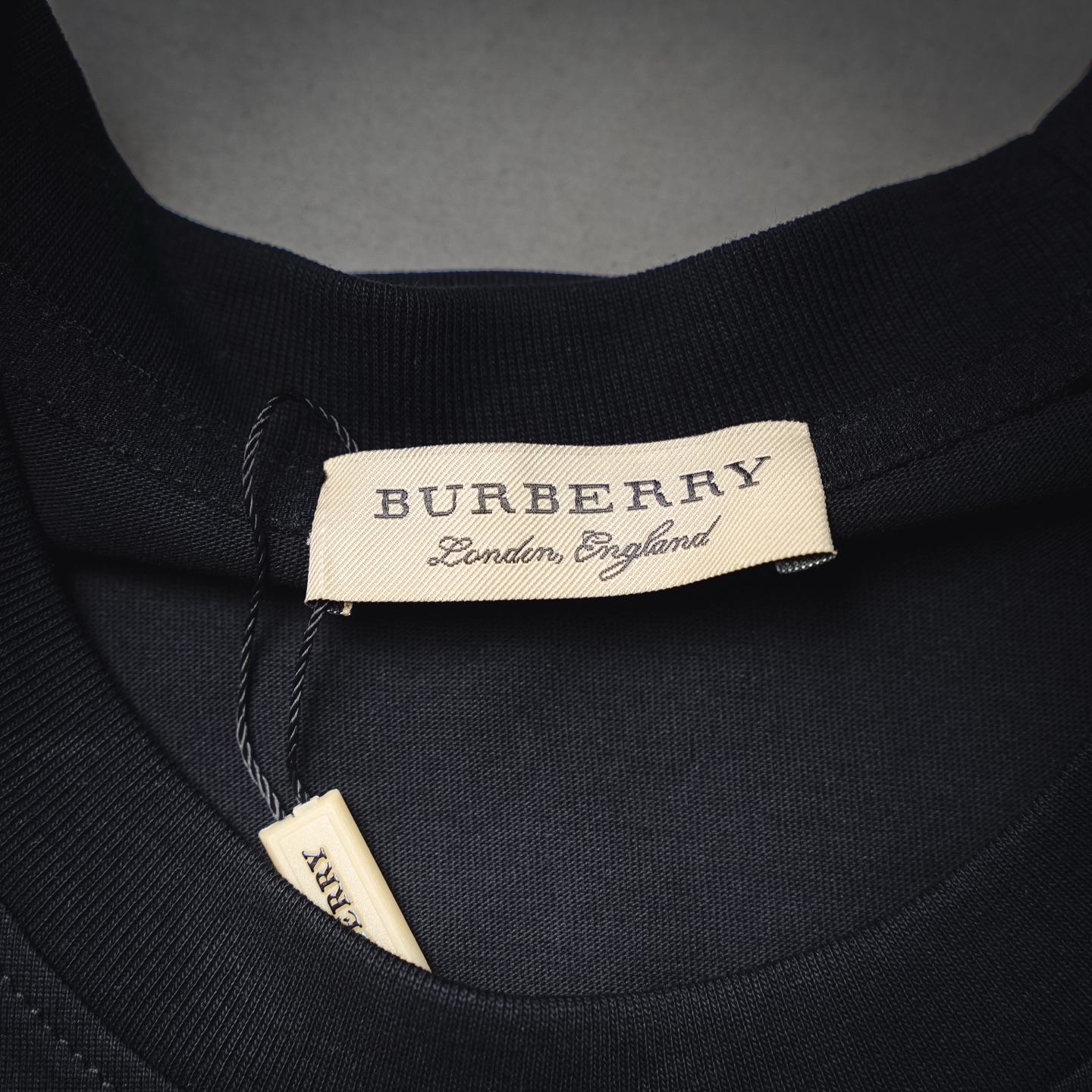 Bur plaid pocket t-shirt