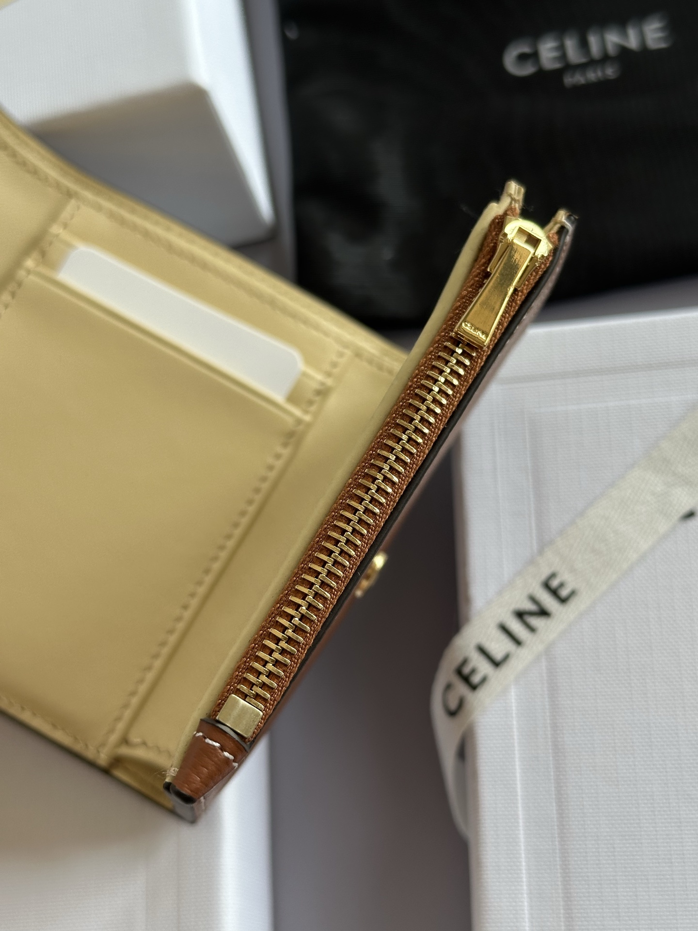 Cel wallet