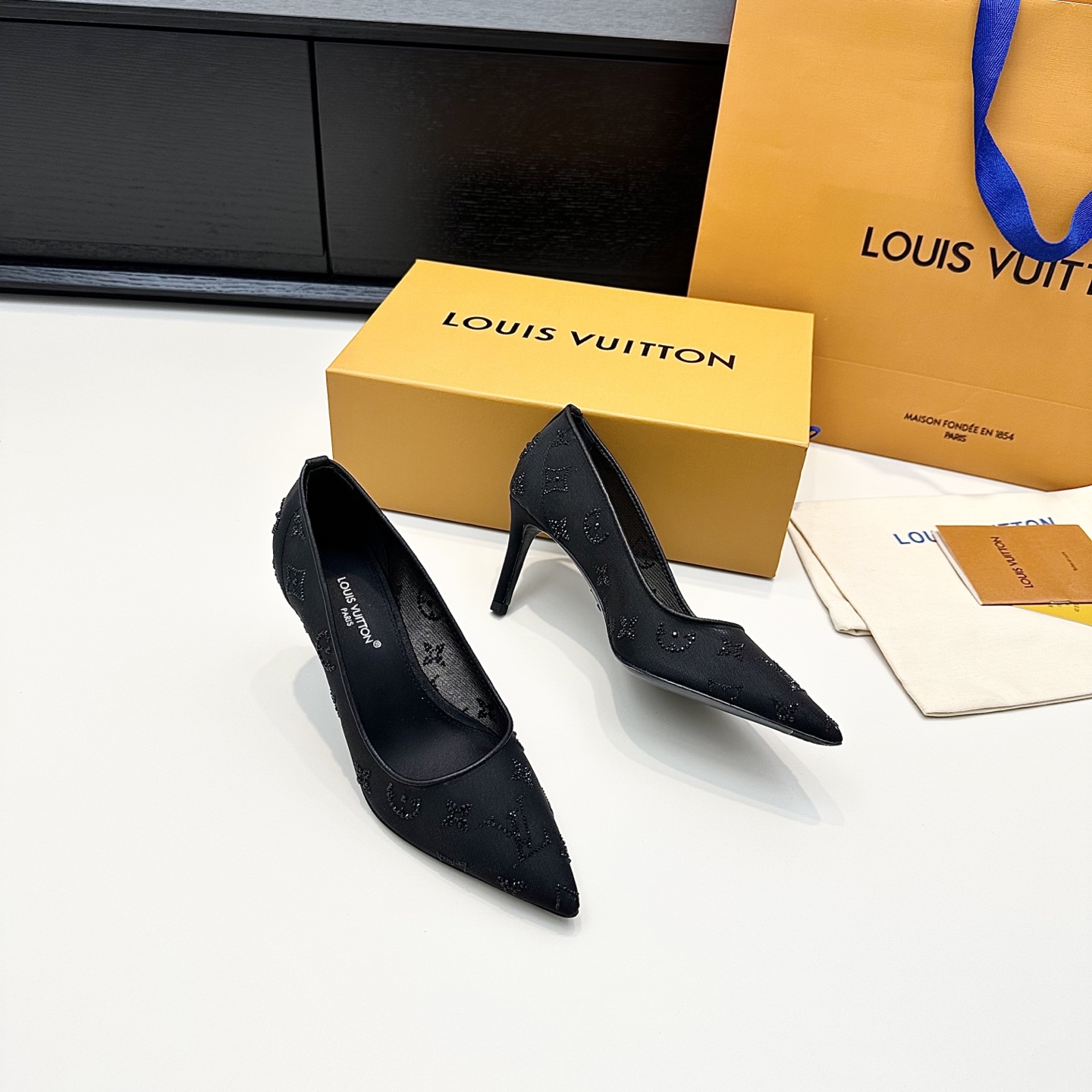 Louis 26ss Pointed-Toe Stiletto Pumps