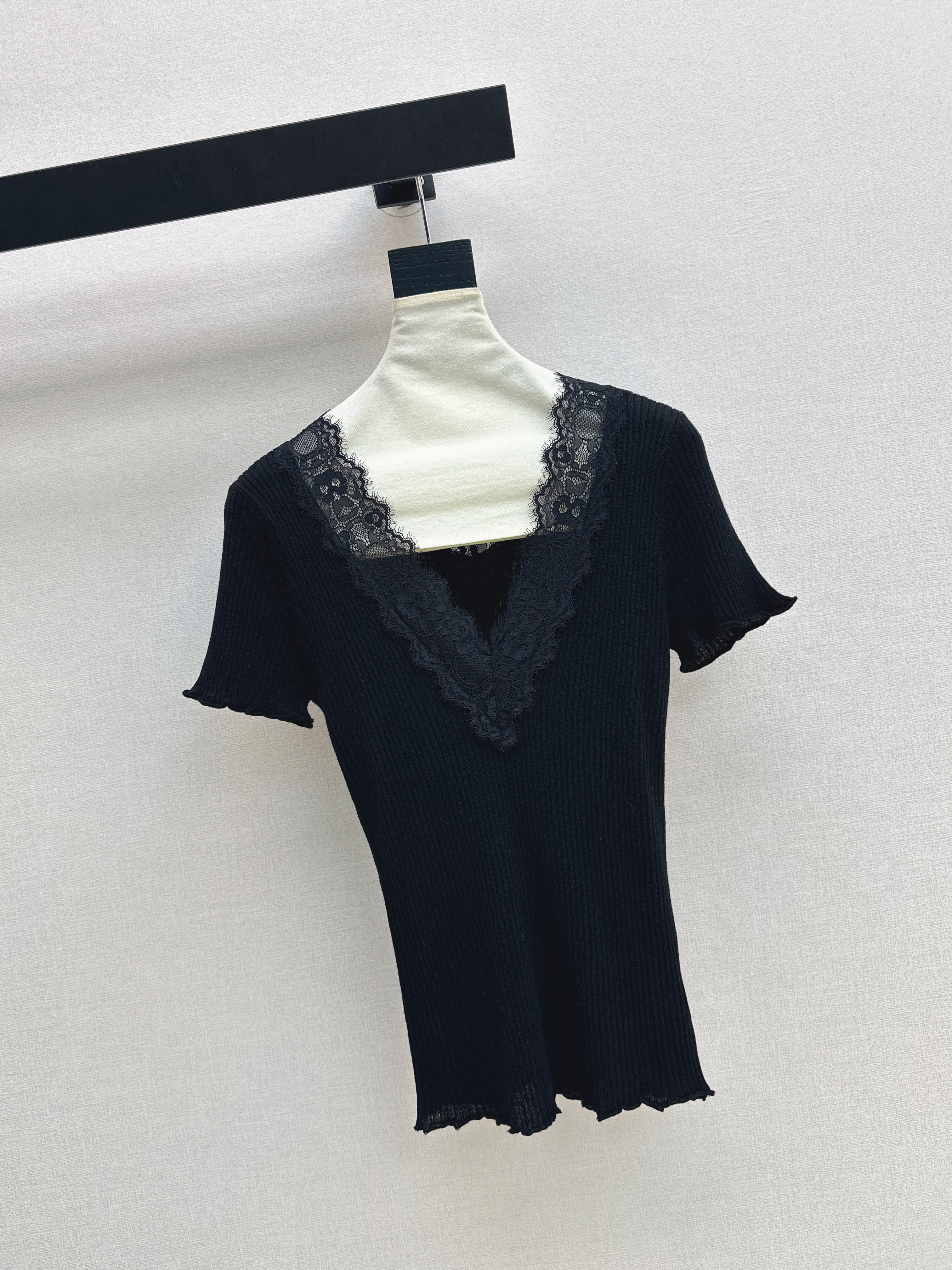 ES 26ss contract lace knitwear