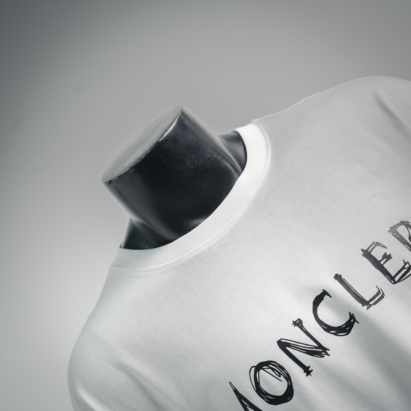 Mon letter graffiti t-shirt