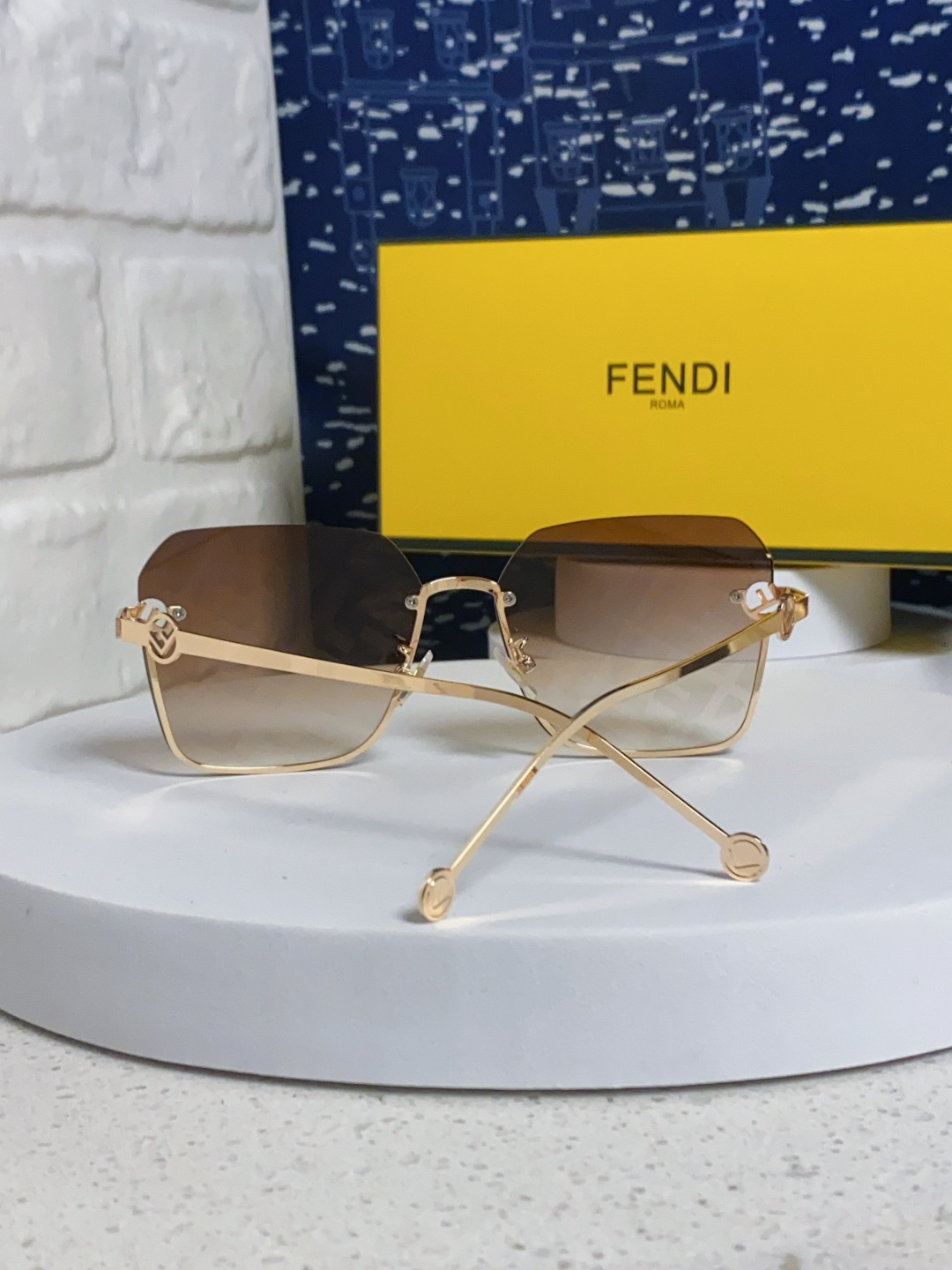 Fend sunglasses