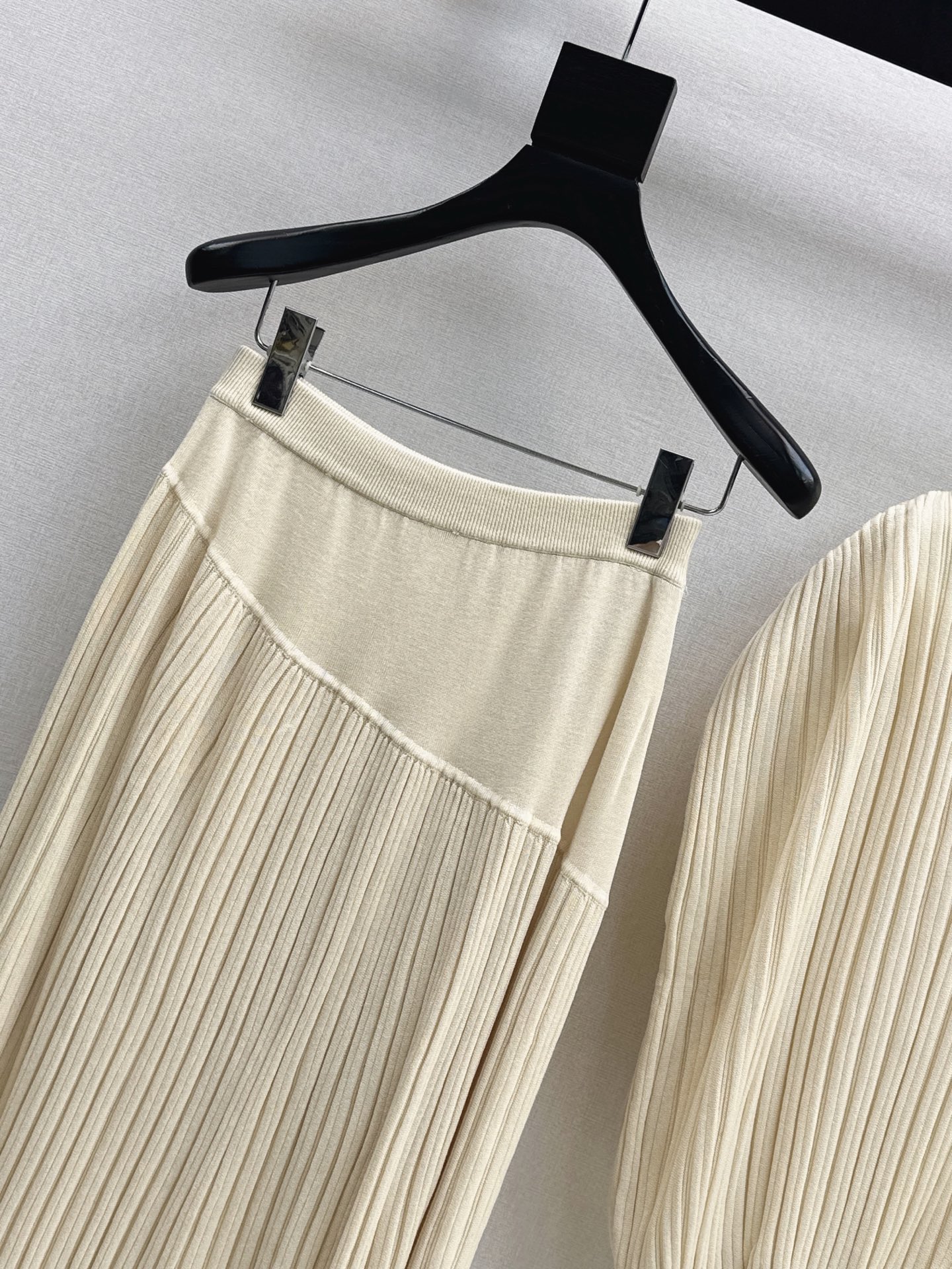 Brun 26ss knit cape knitwear skirt sets