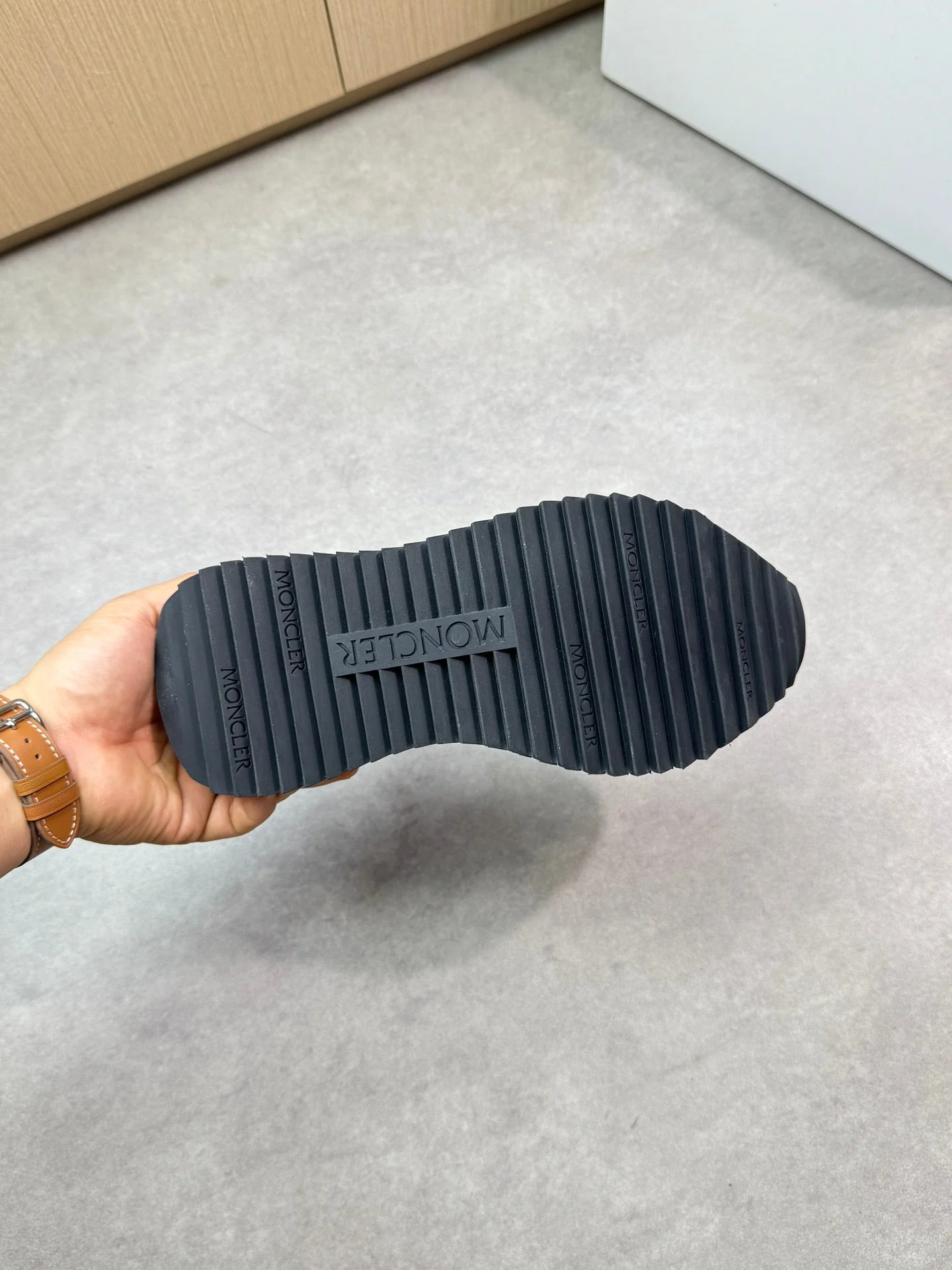 Mon 25ss sneaker