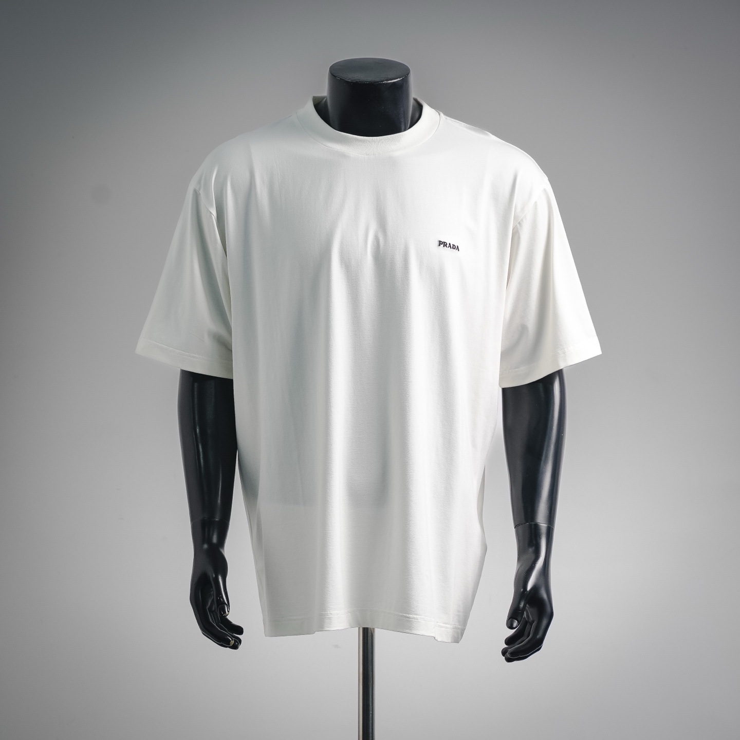 Pra embroidery t-shirt