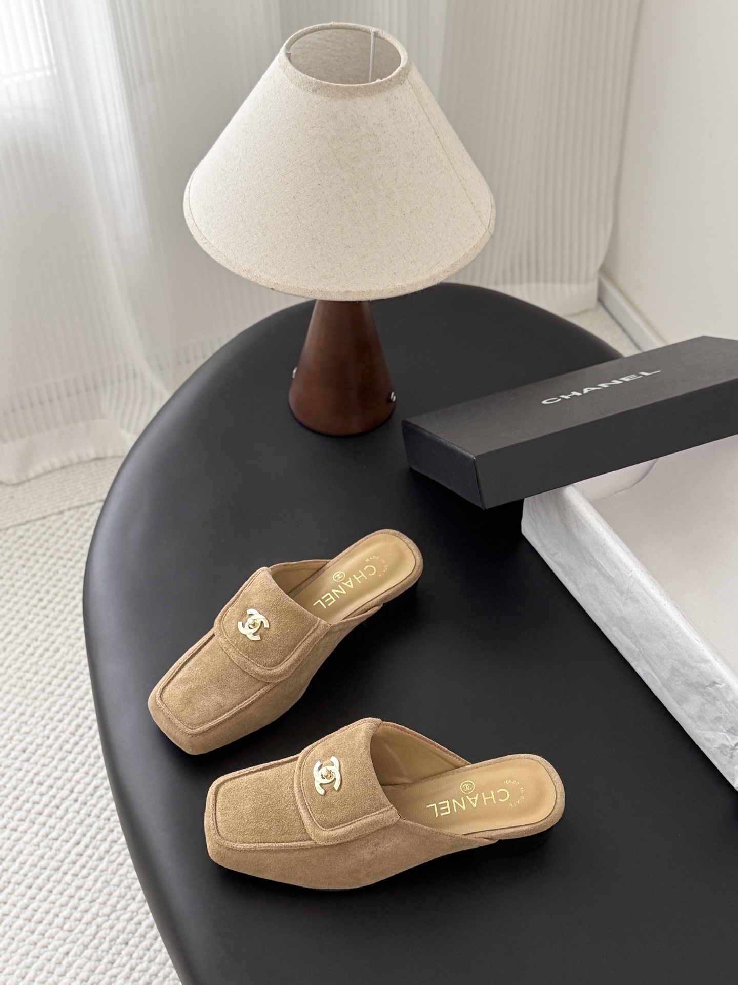 Chan 26C suede mules