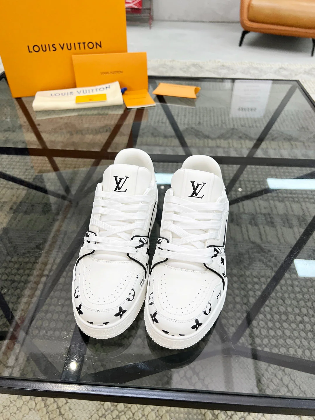 Louis leather sneakers