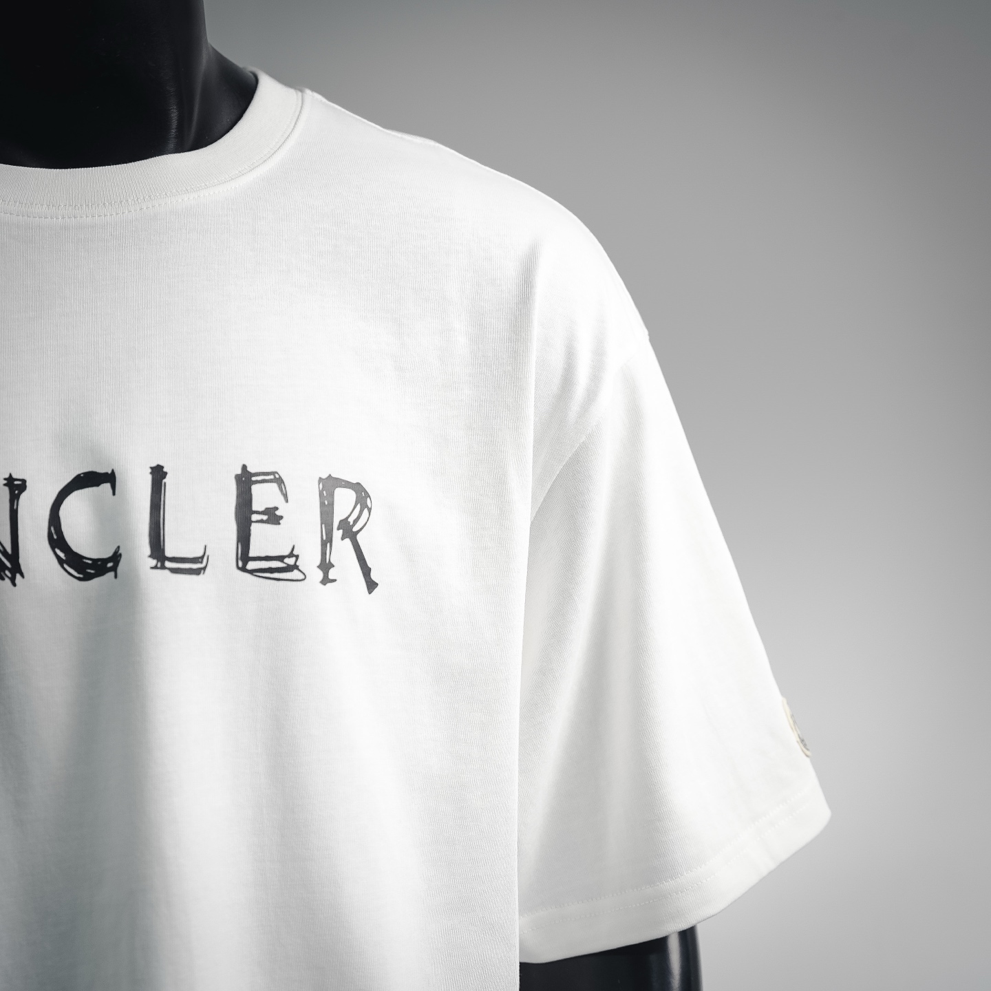 Mon letter graffiti t-shirt