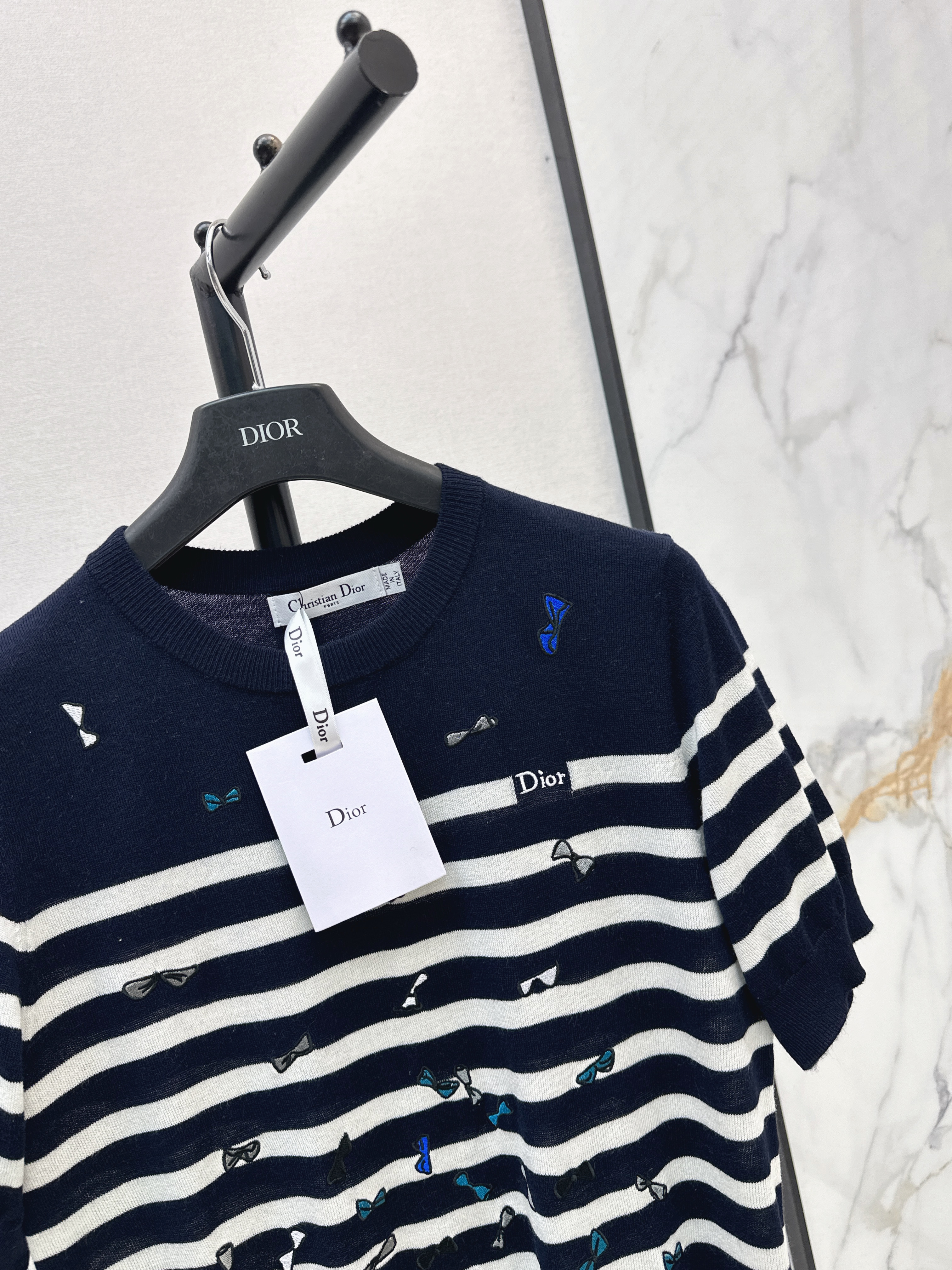 CD 26ss bow embroidery knit sweater