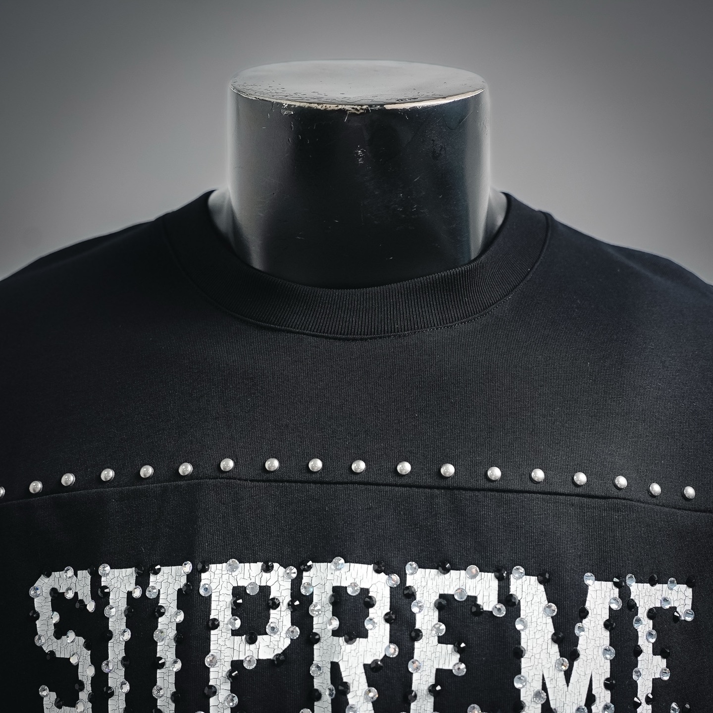 Supre number decal t-shirt