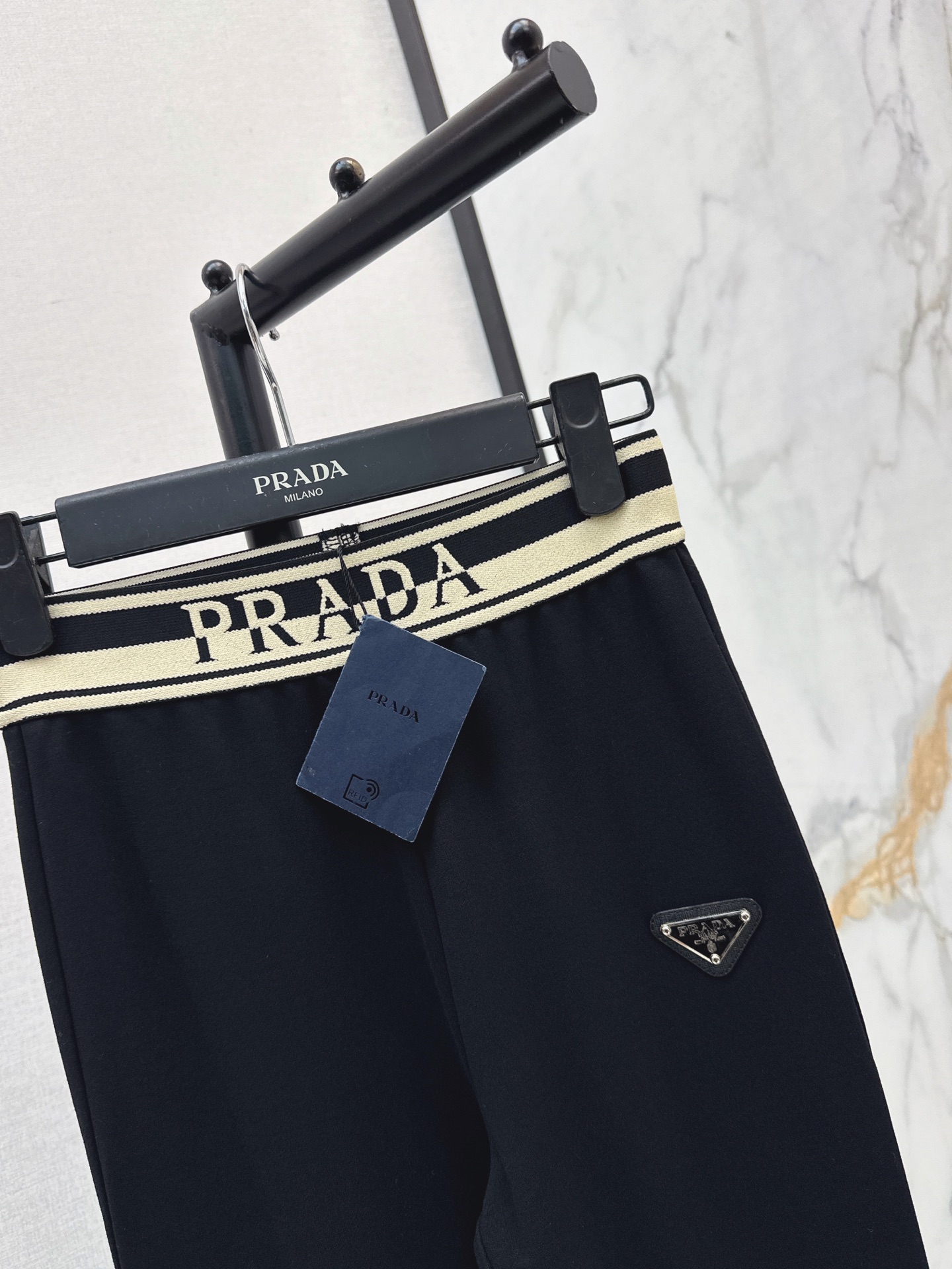 Pra 26fw legging