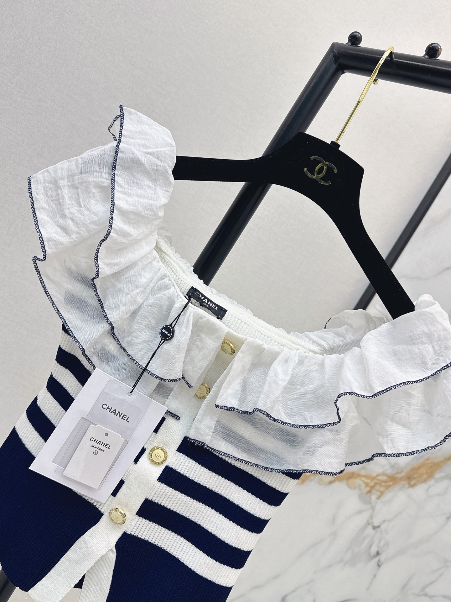 Chan 26ss knit off shoulder top