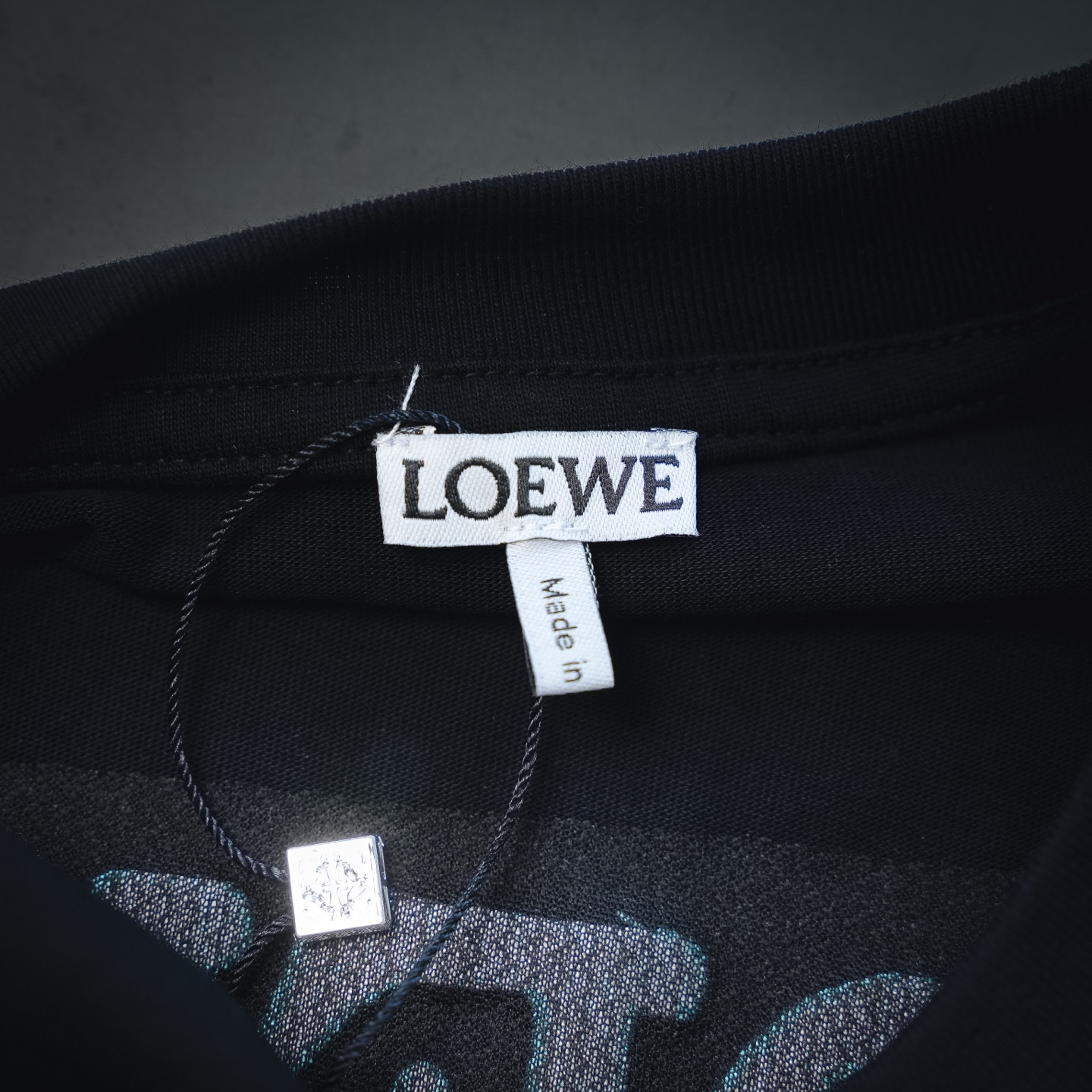 Loe embroidery t-shirt