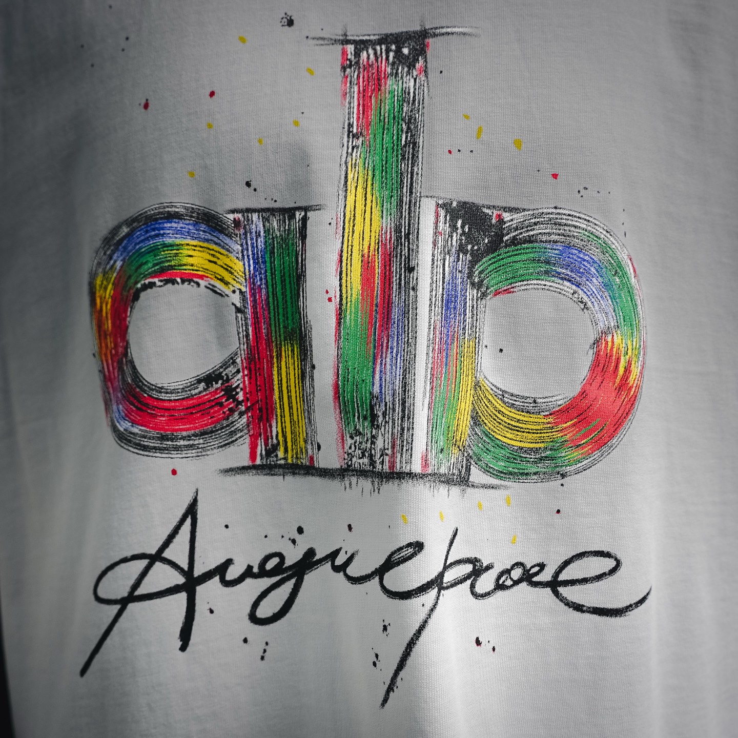 Al graffiti-print t-shirt