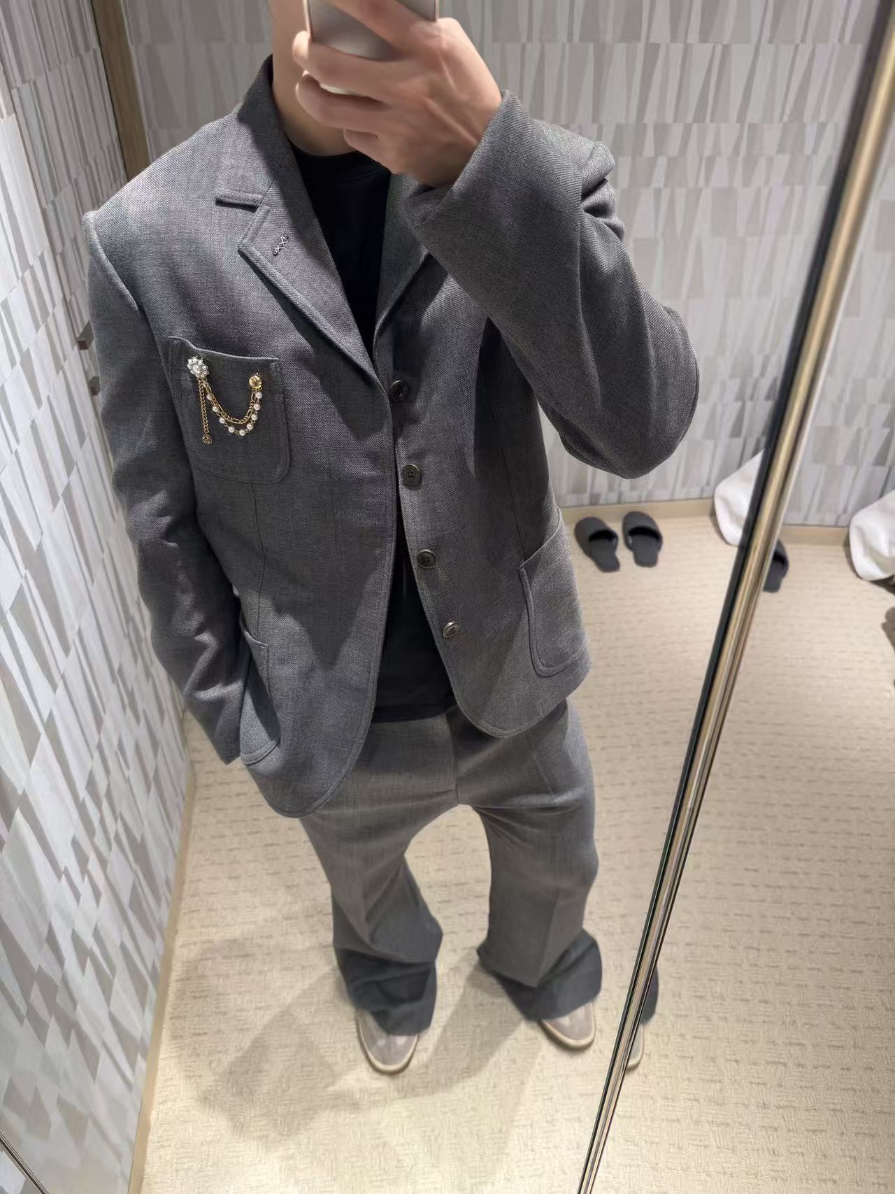 Louis pearl chain jacket