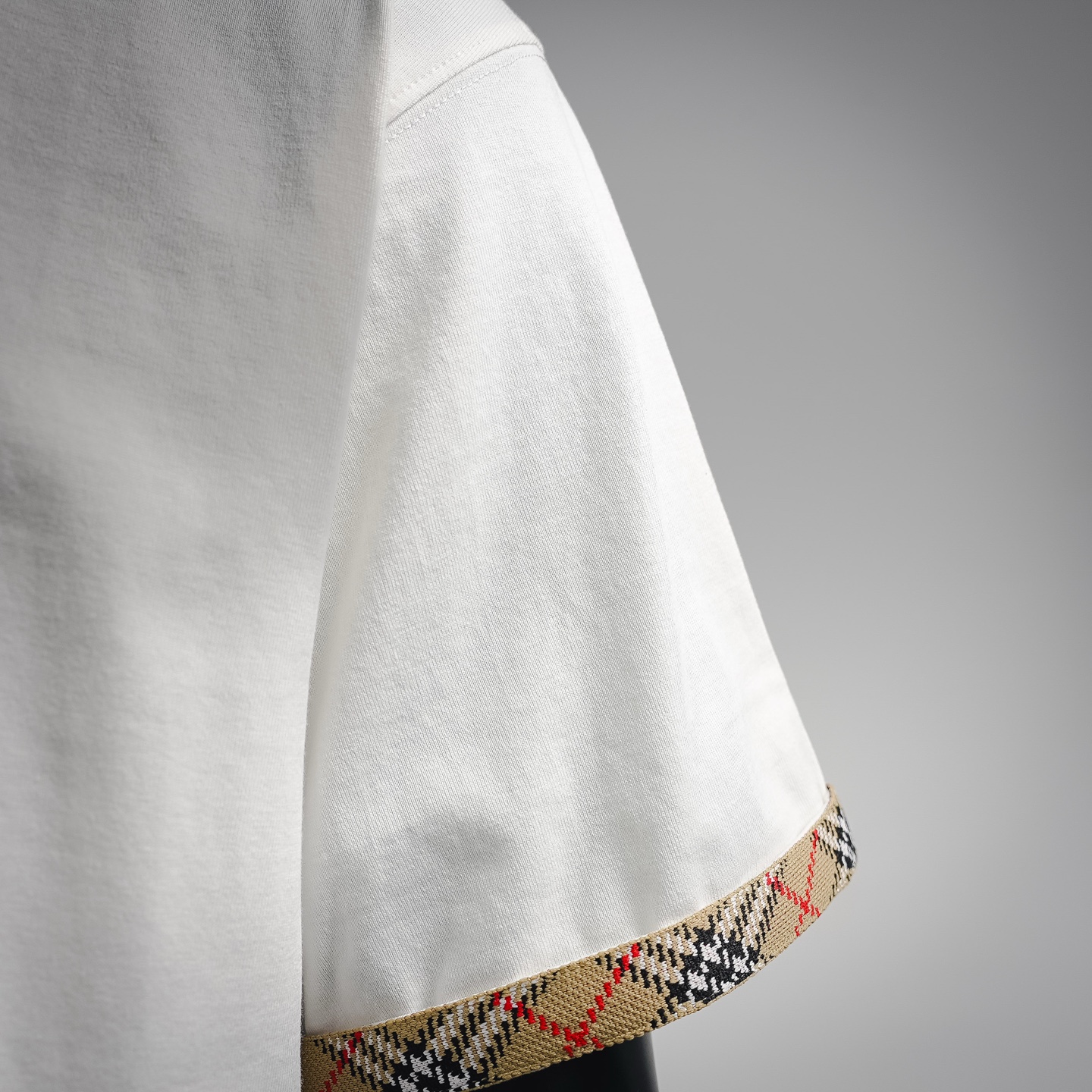 Bur cuffs plaid t-shirt