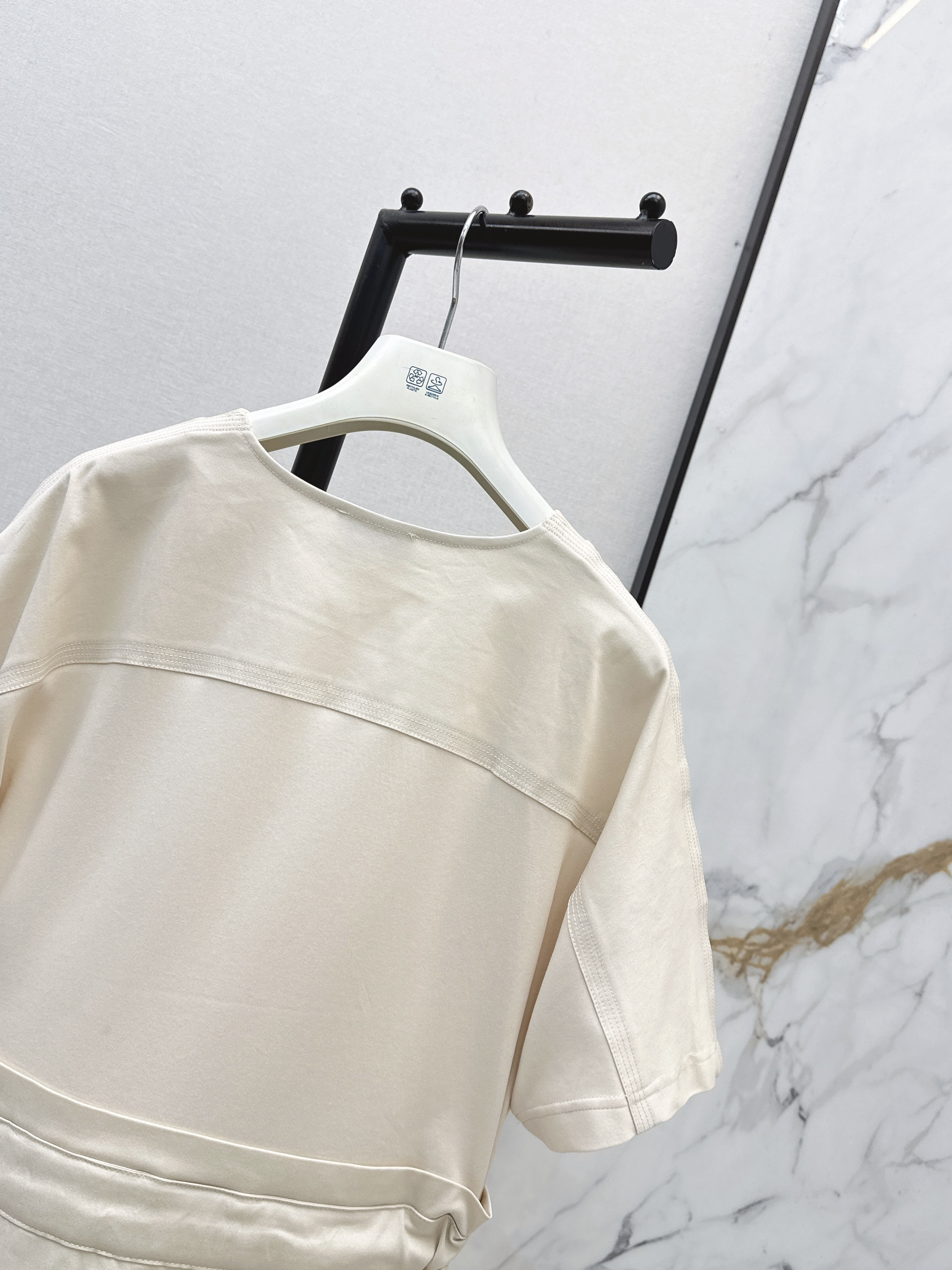 Monc 26ss drastring dress