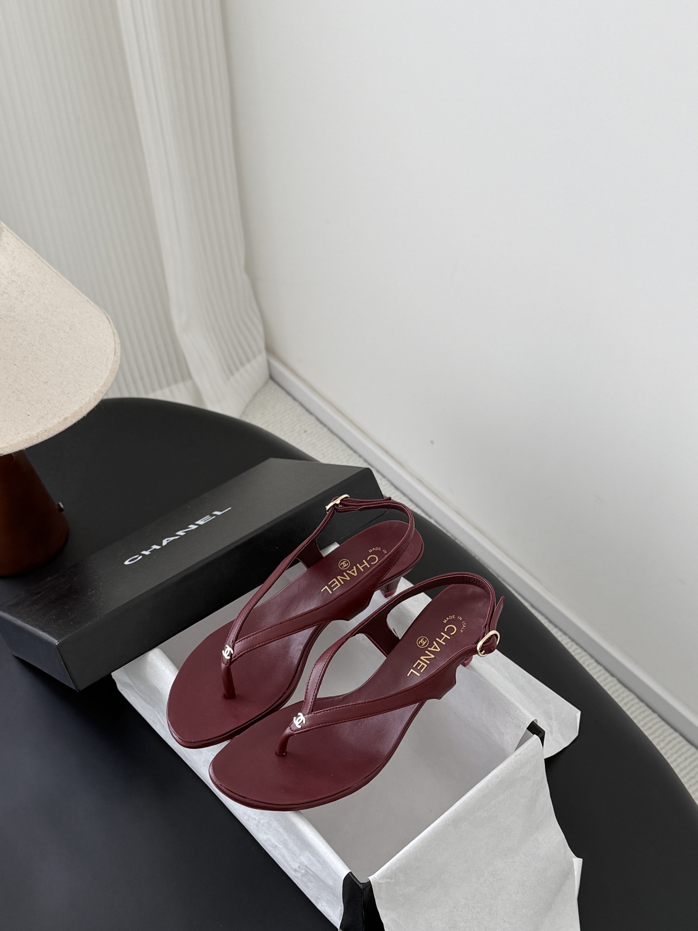 Chan 26C flip-flops sandals