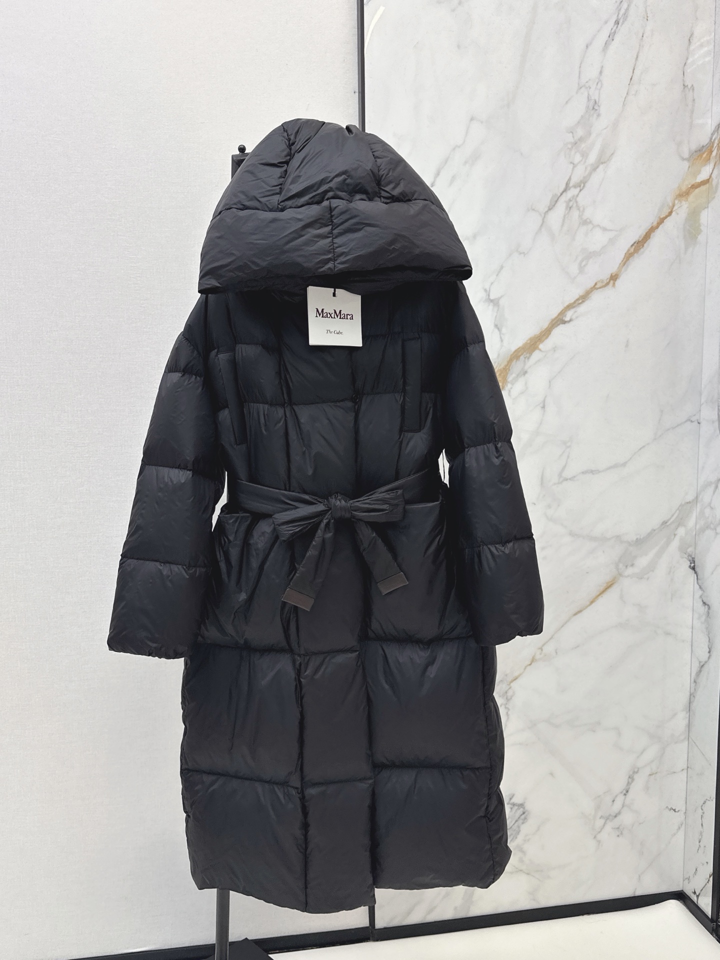 Max 26fw long hooded down jacket