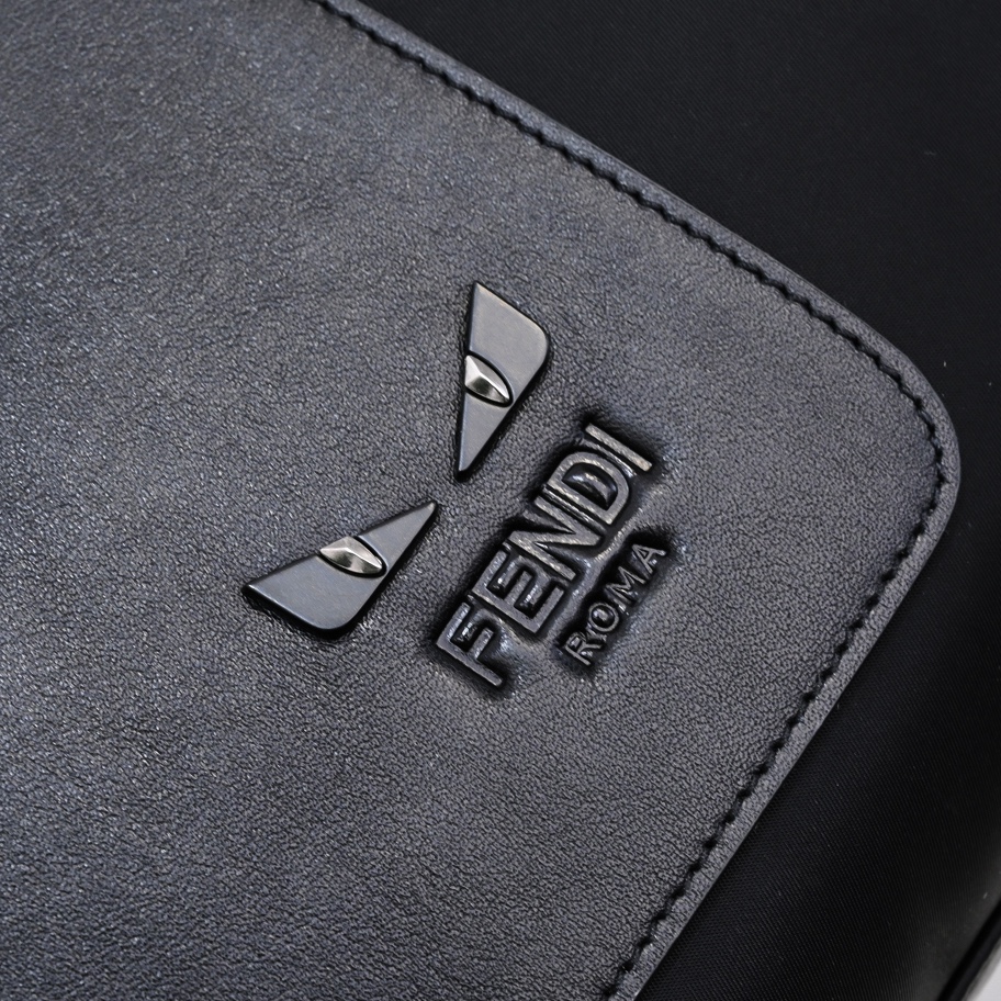 Fend travel bag