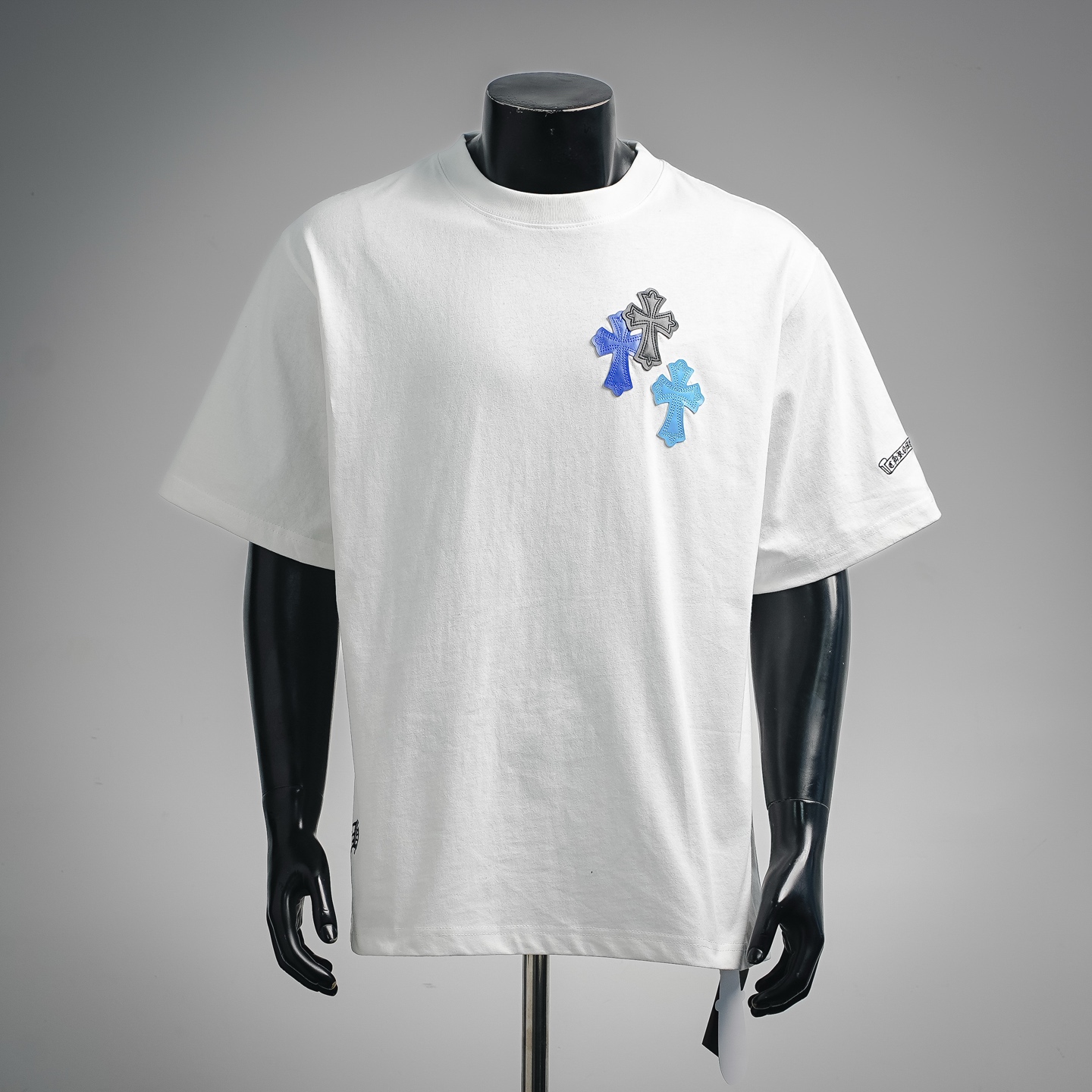 Chrome cross patch t-shirt