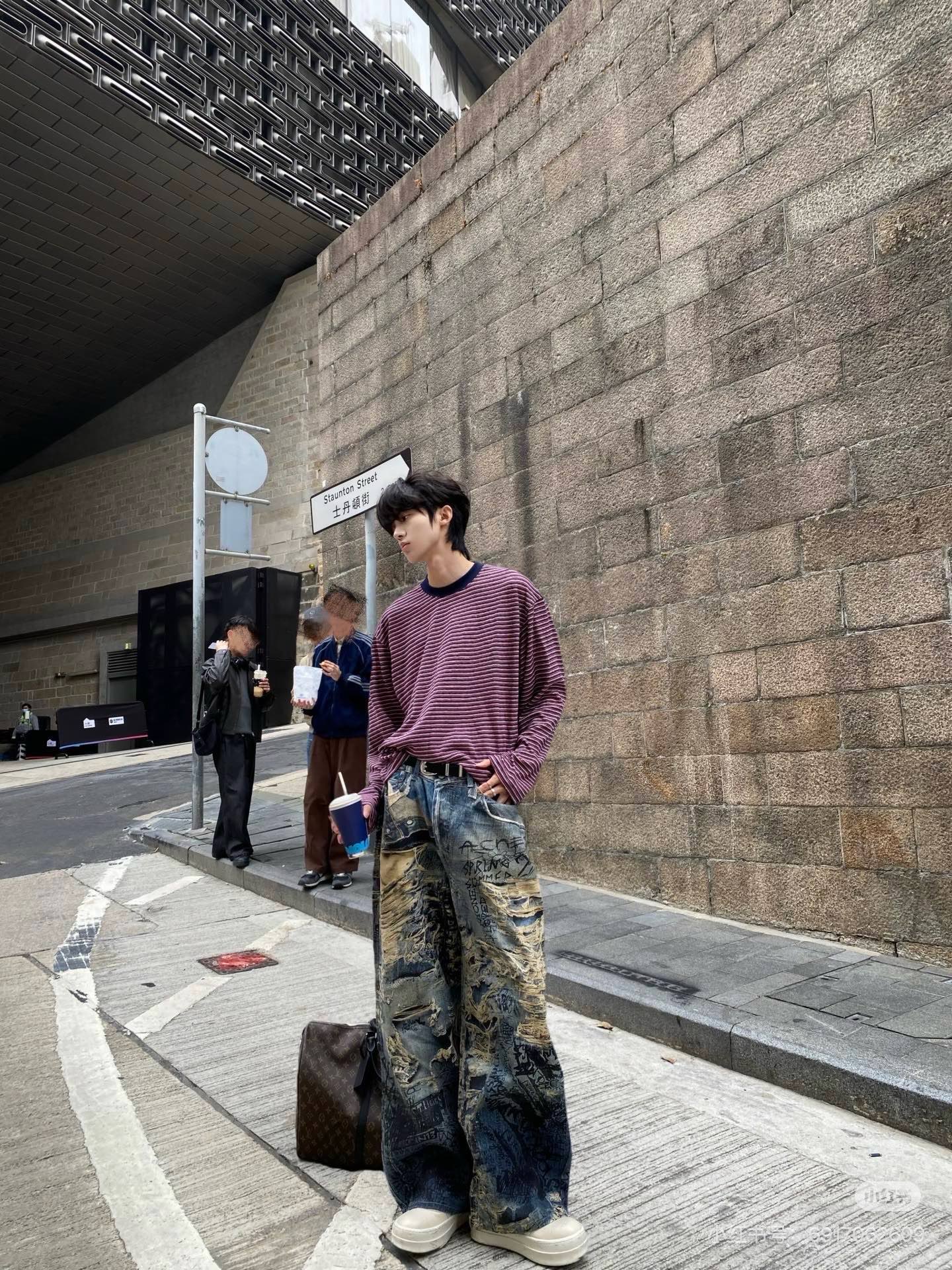 Acne trompe-l'œil graphic jeans