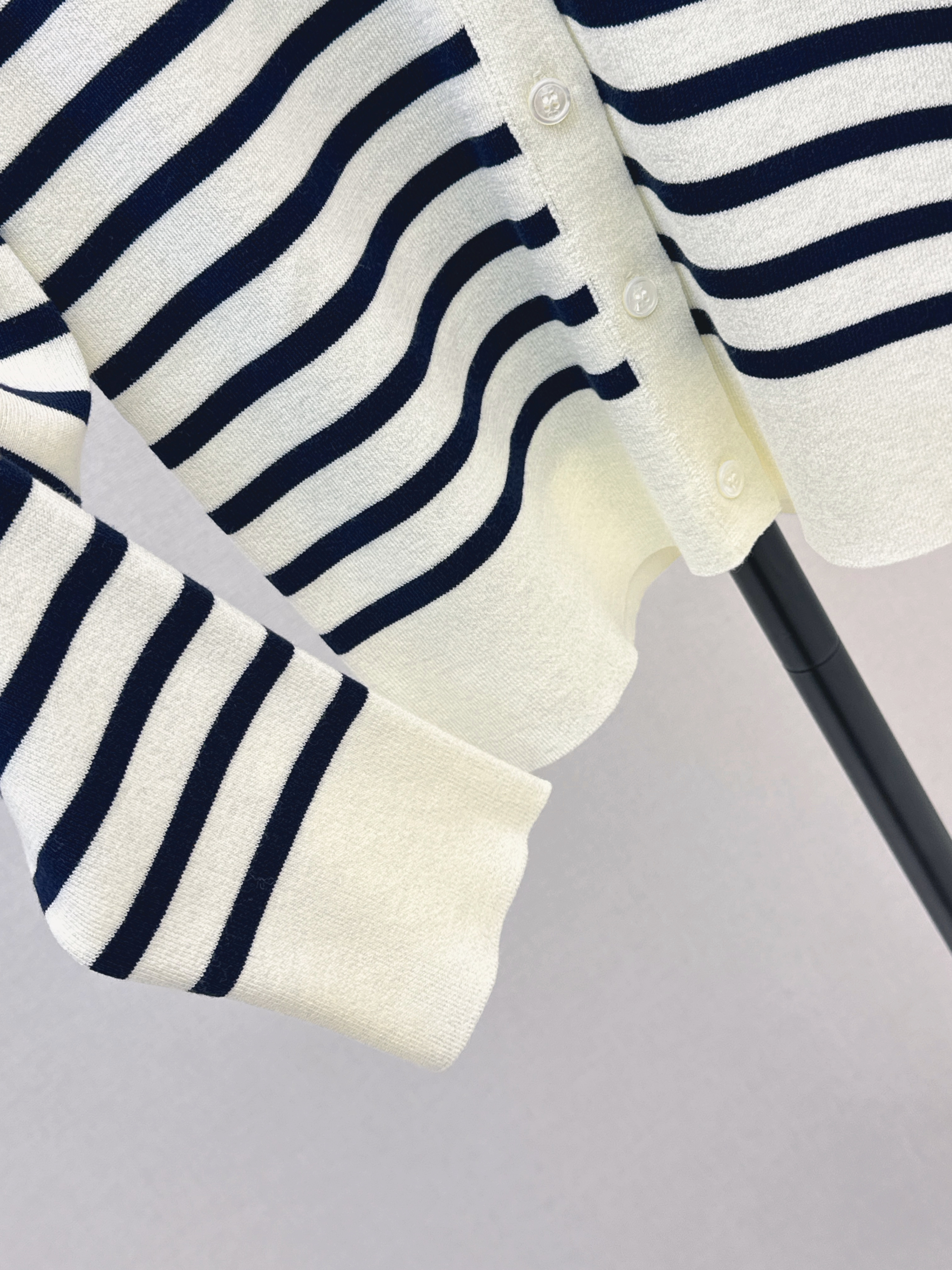 CD 26ss stripe knit cardigan