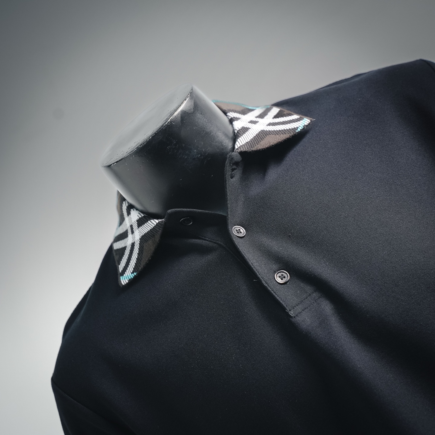Bur plaid neckline Polo