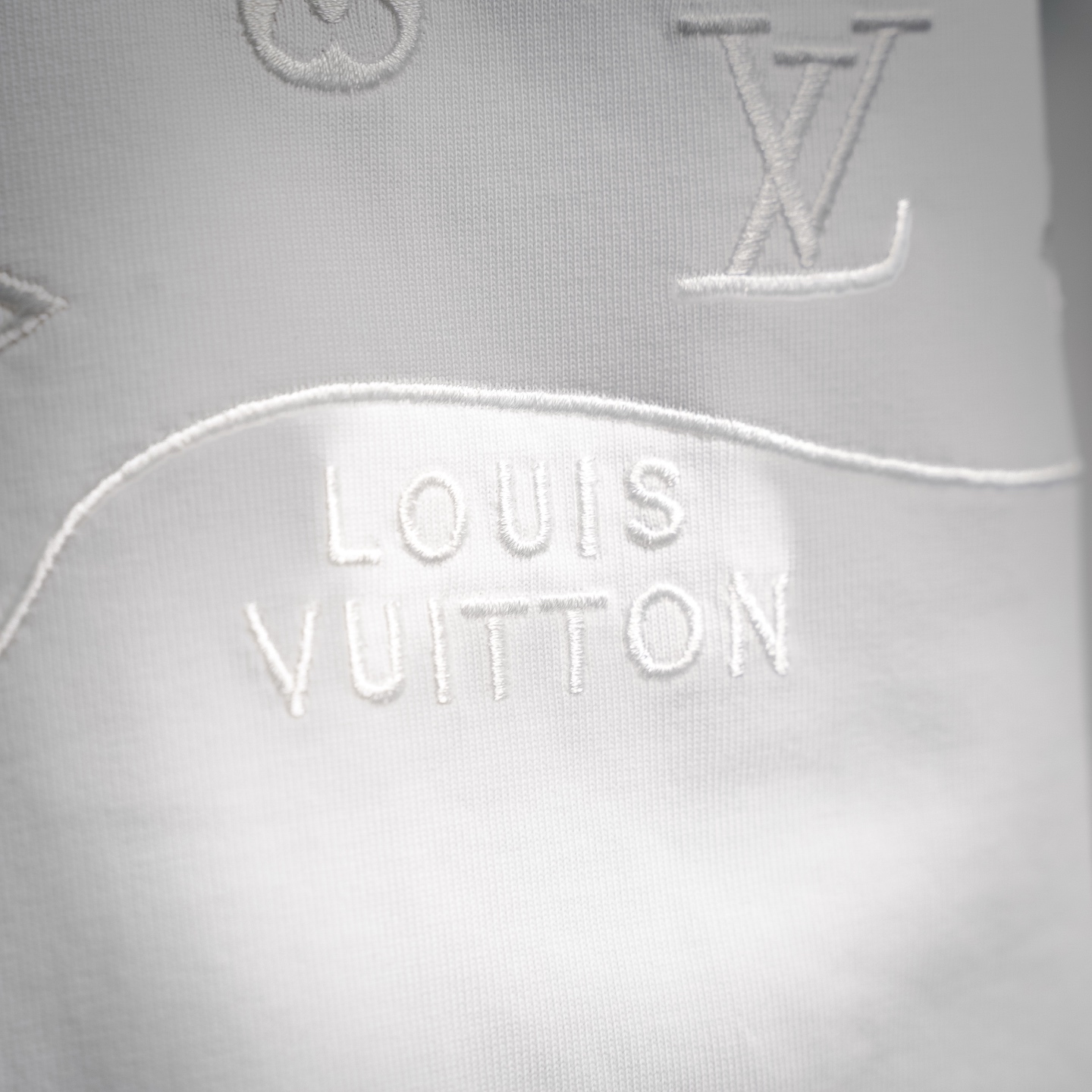 Loui embroidery t-shirt