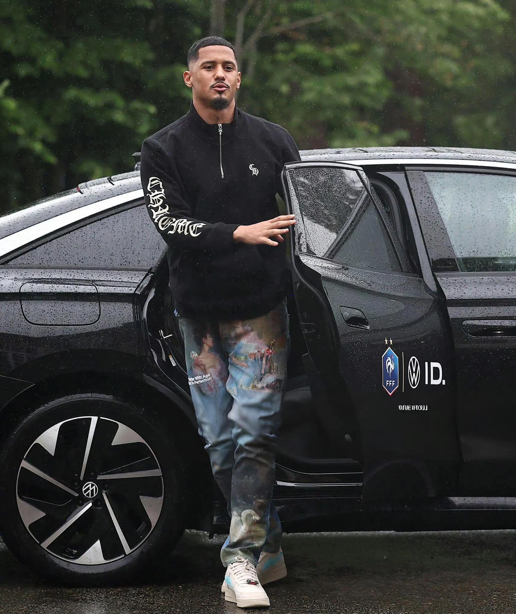 Chrome zip-up embroidered sweatshirt