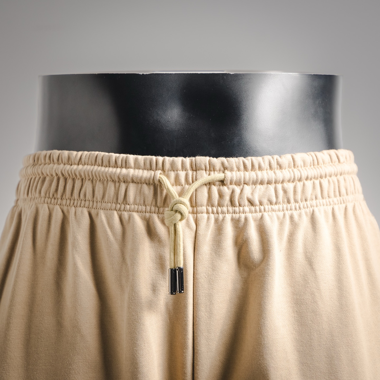 Bur embroidered pants