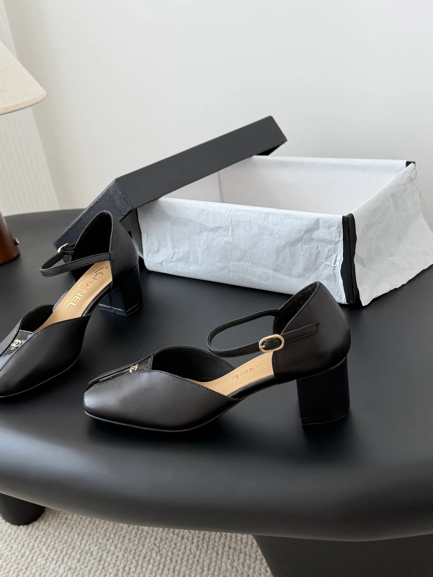 Chan 26ss chunky heels