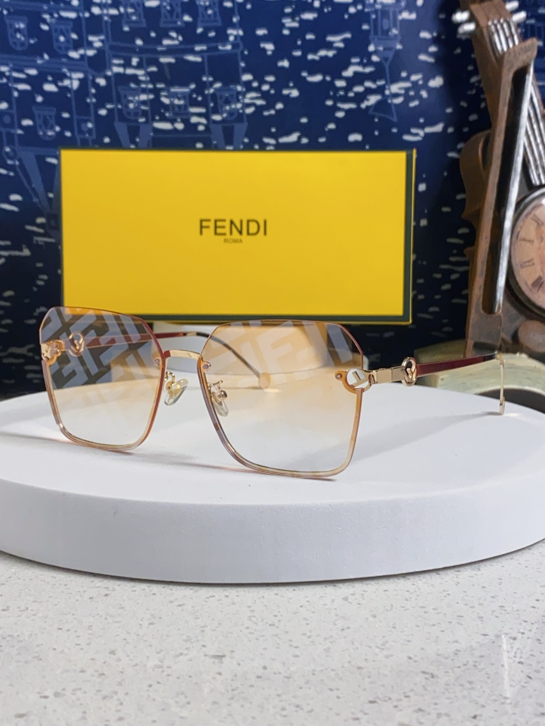 Fend sunglasses