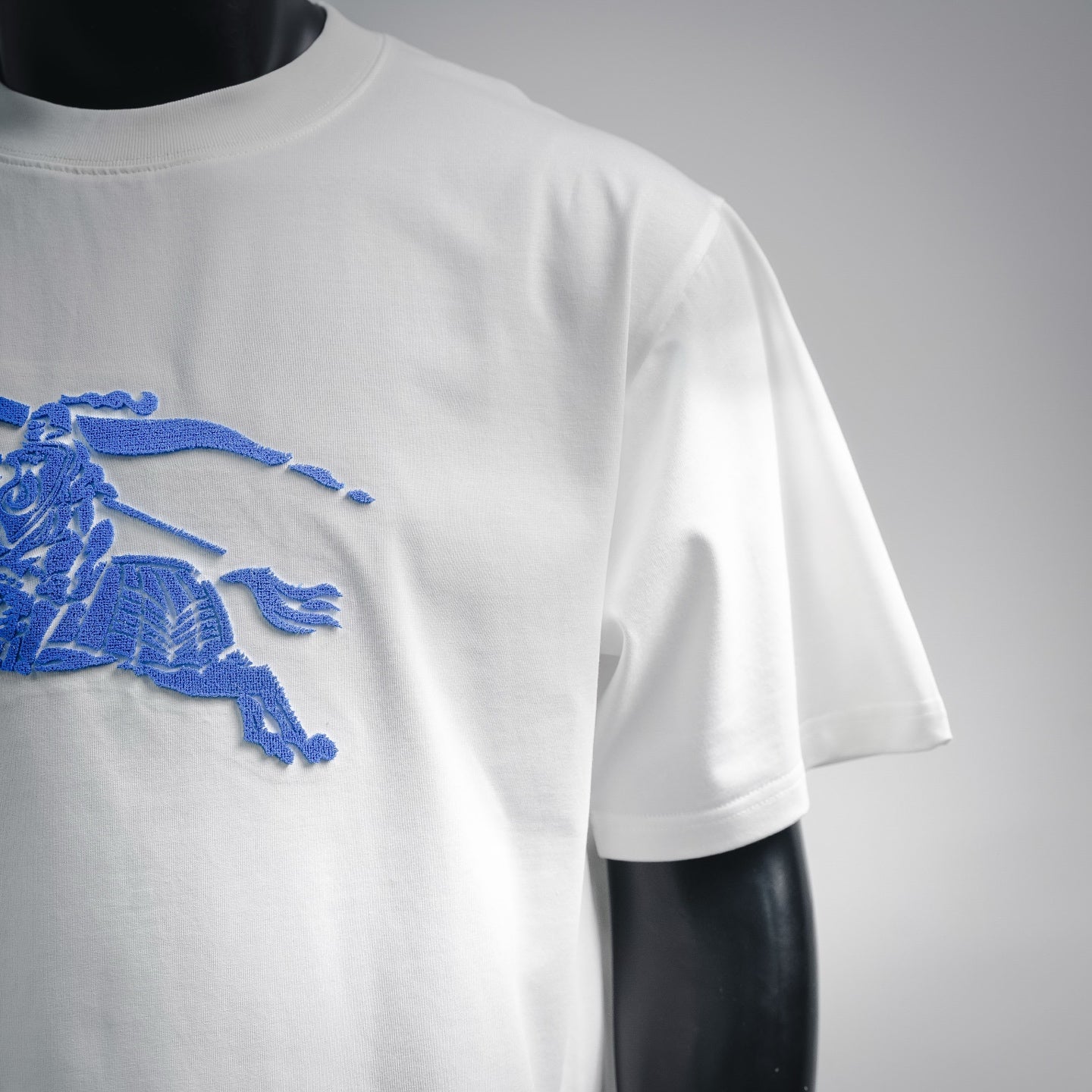 Bur embroidered t-shirt
