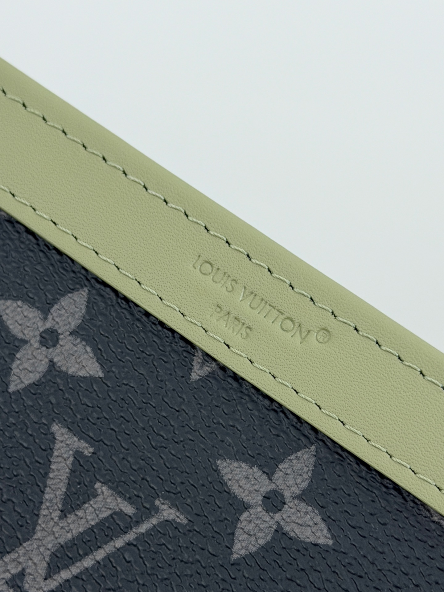 Louis crossbody bag