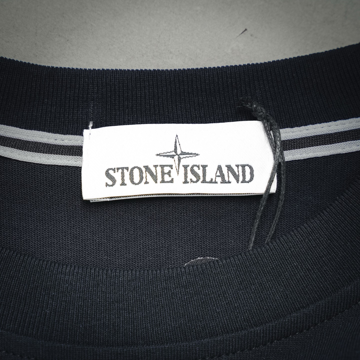 Stone whit a pocket t-shirt