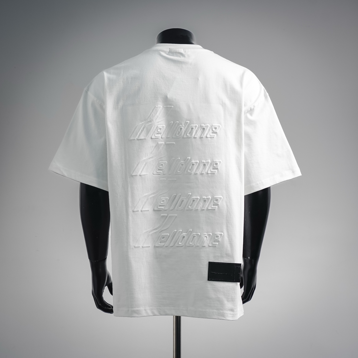 We11 emboosed printed t-shirt