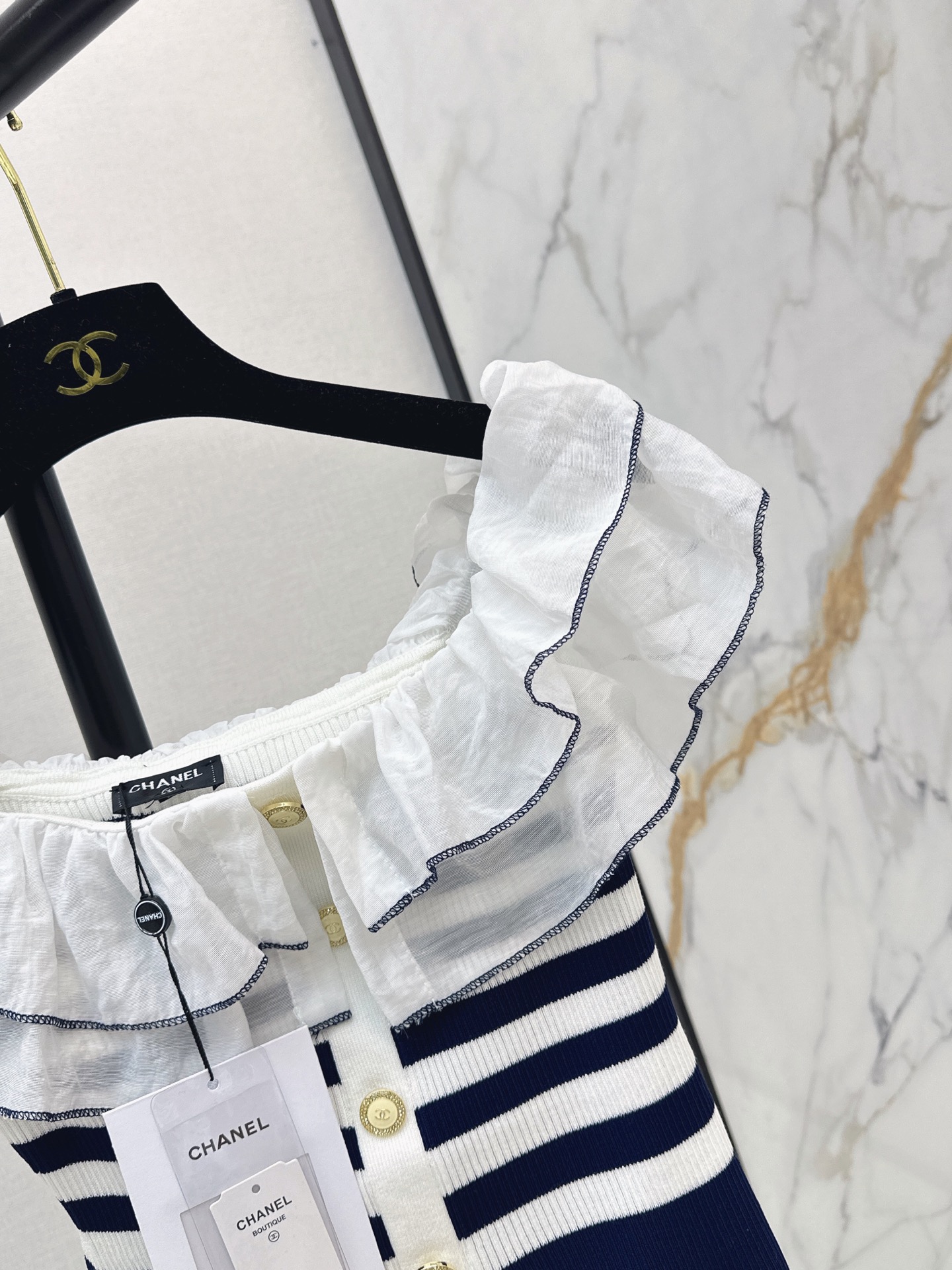 Chan 26ss knit off shoulder top