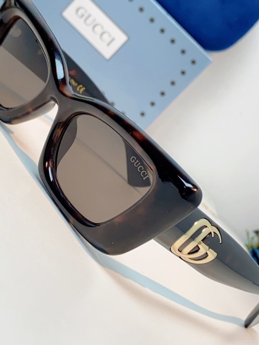 Guc sunglasses
