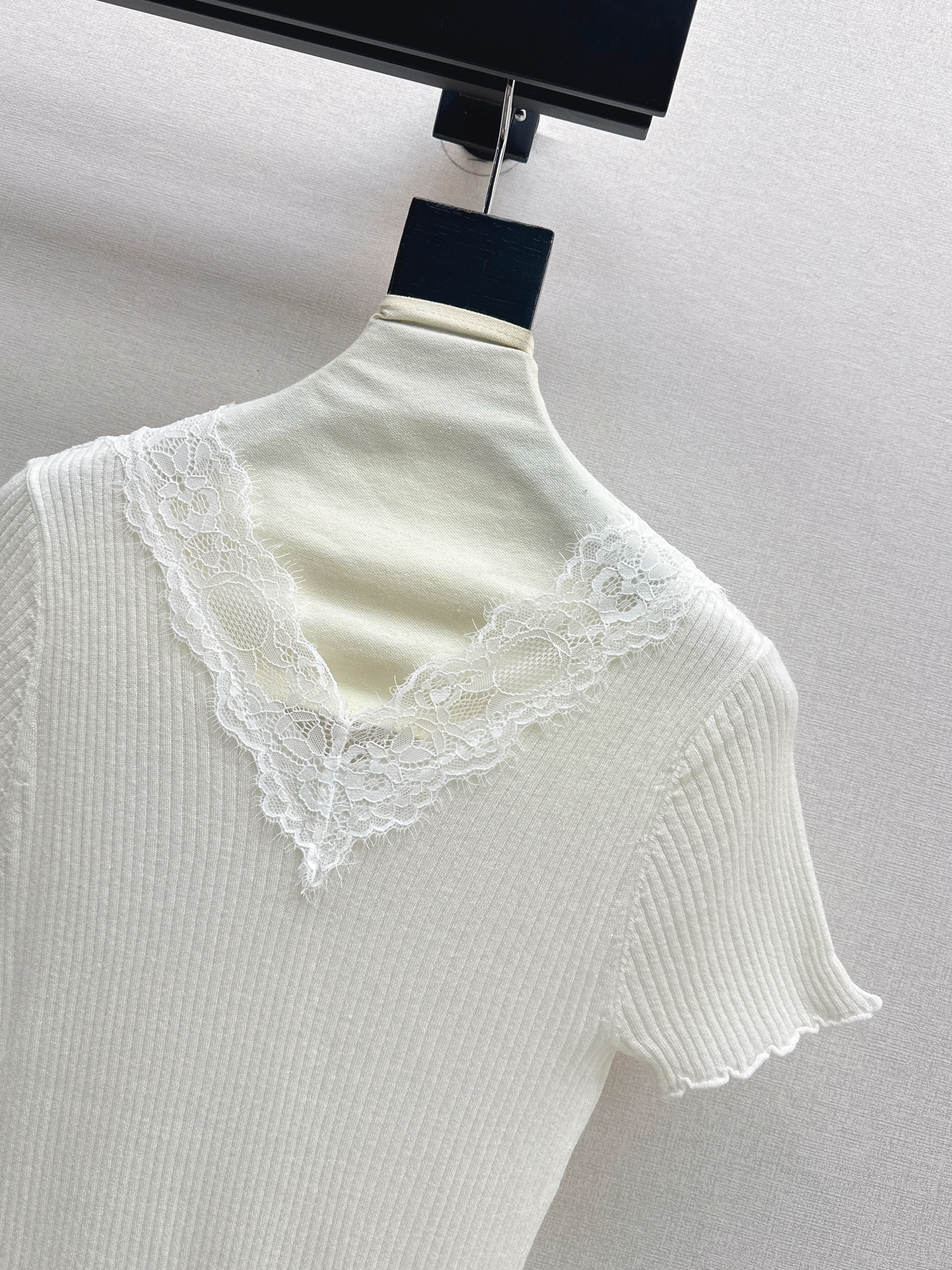 ES 26ss contract lace knitwear