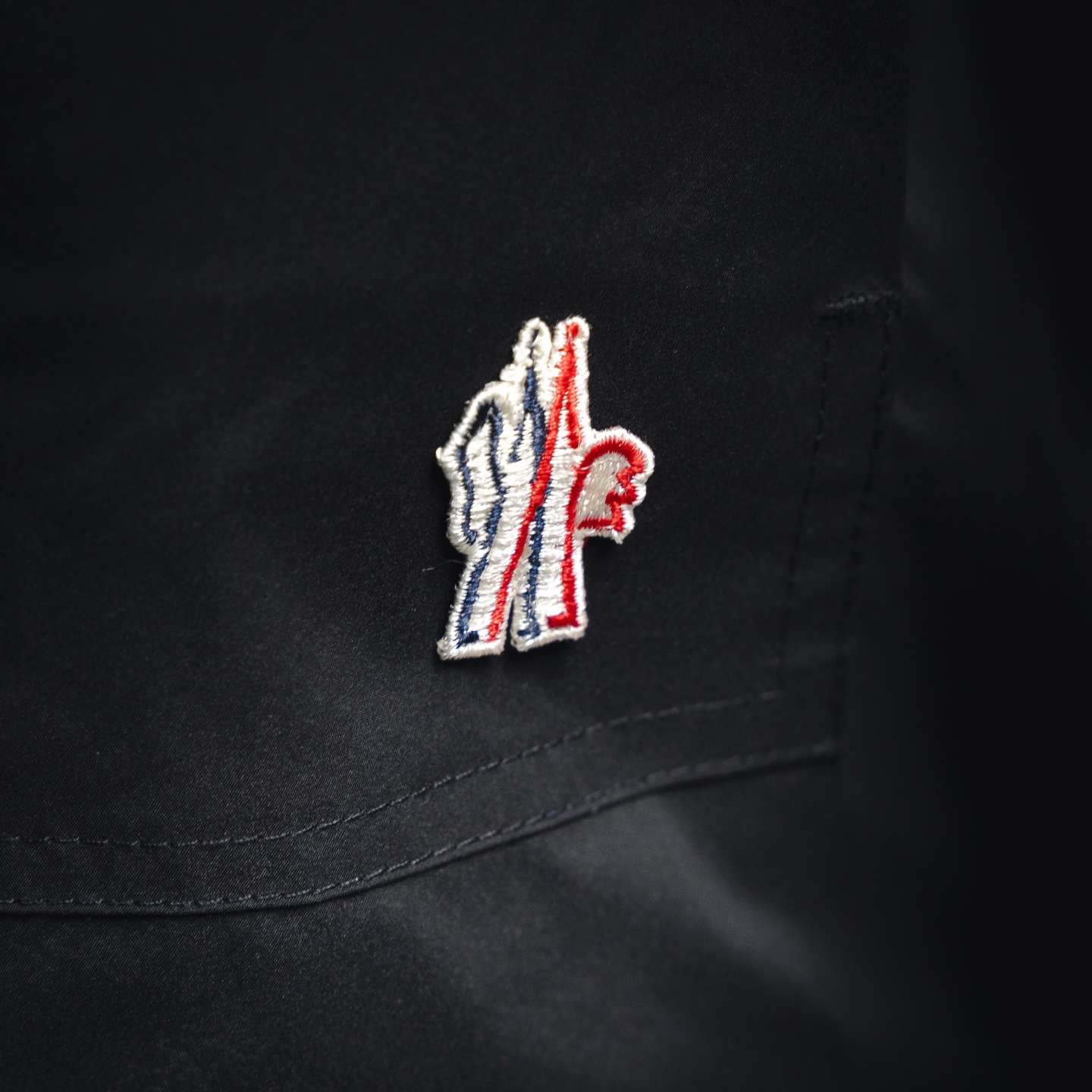 Mon collar vest