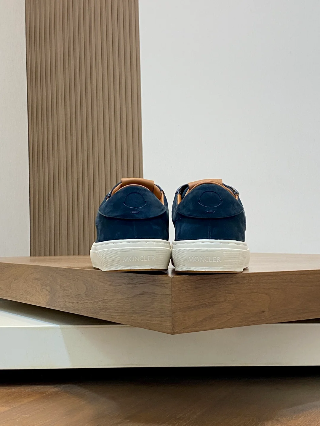Mon retro sneakers