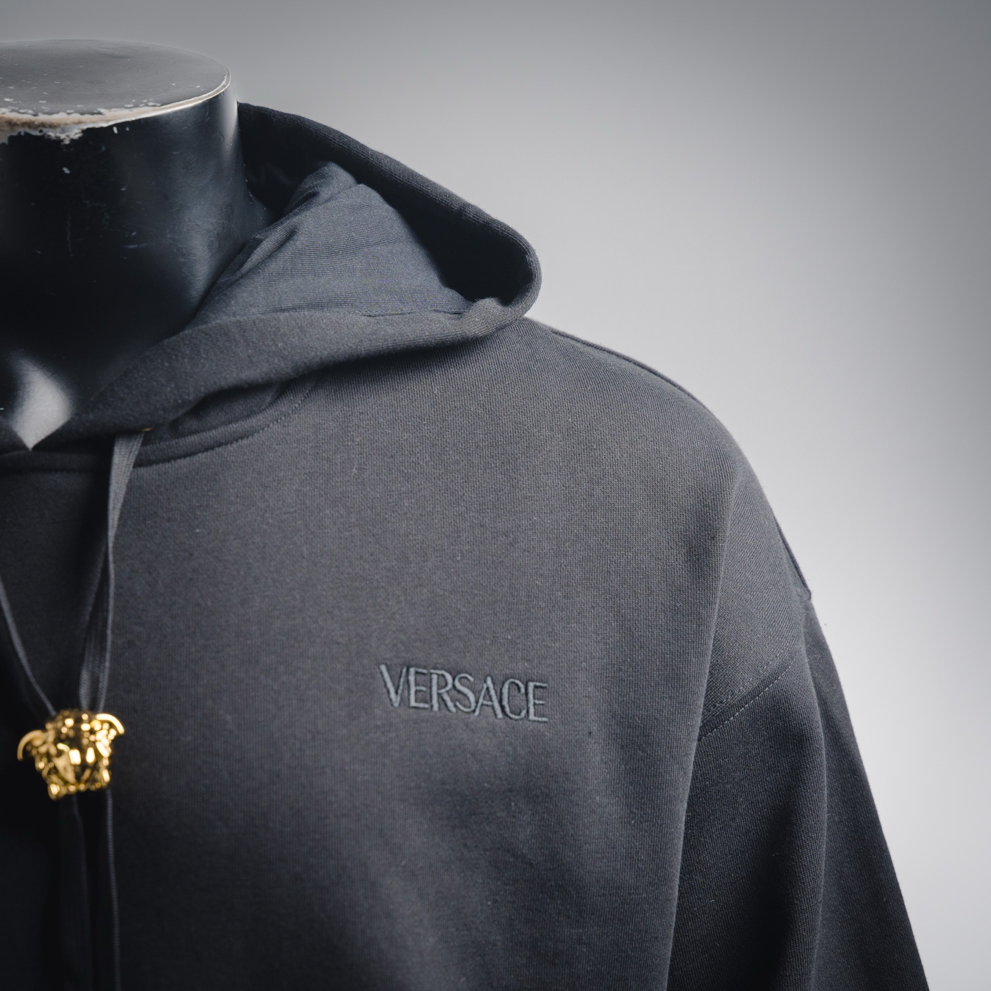 Versa essential hoodie