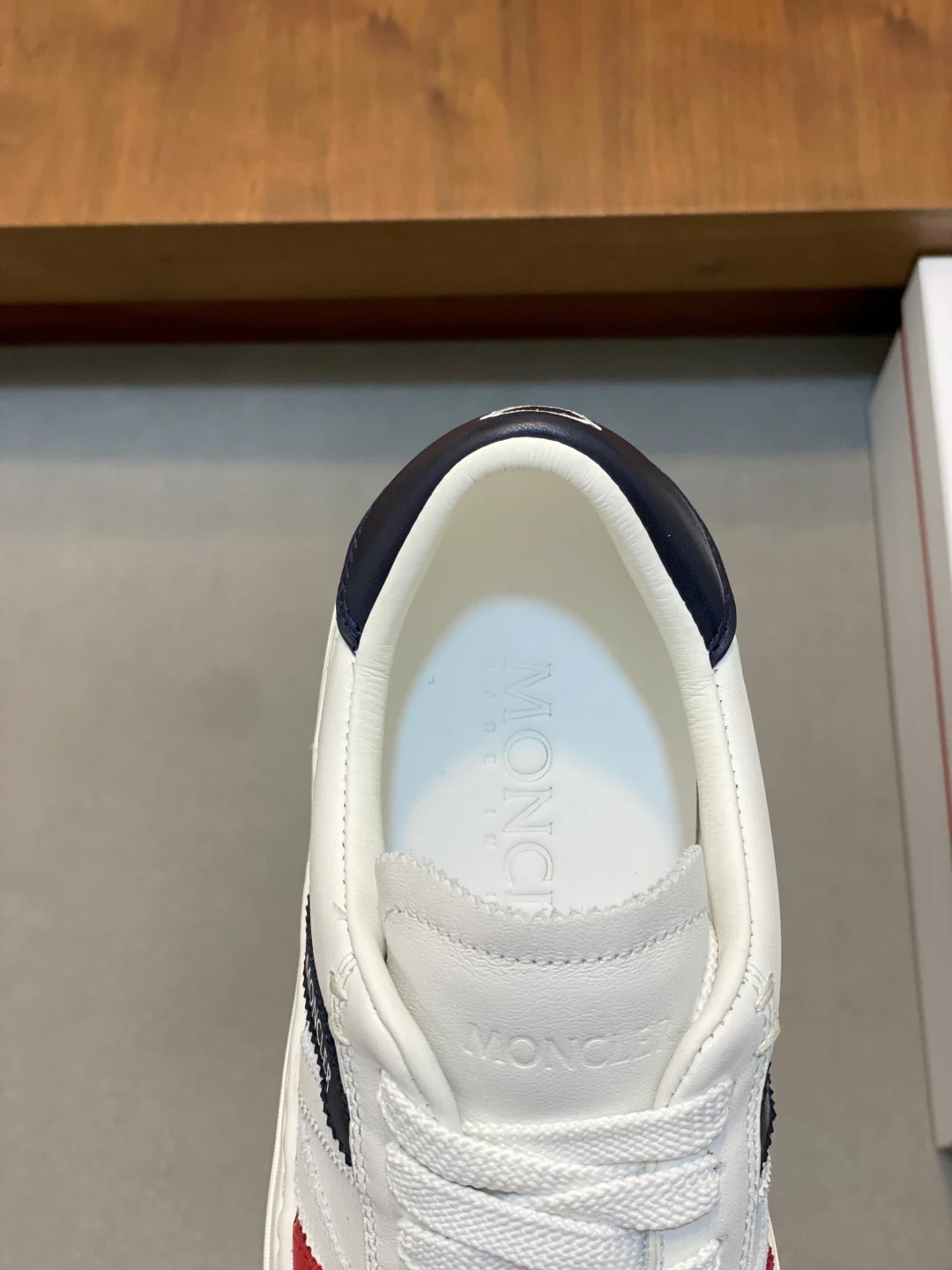 Mon low-top retro sneakers