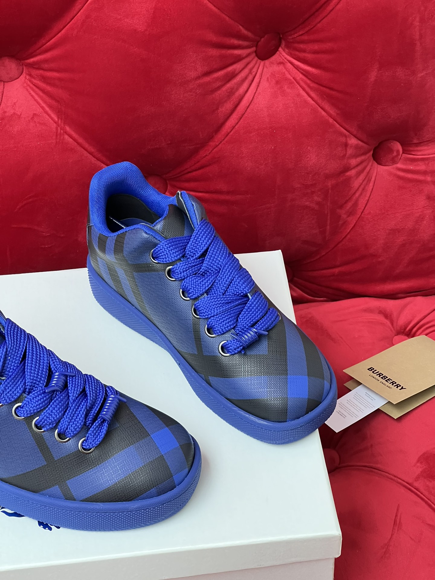 Bur casual sneakers