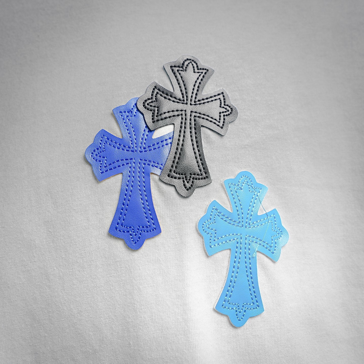 Chrome cross patch t-shirt