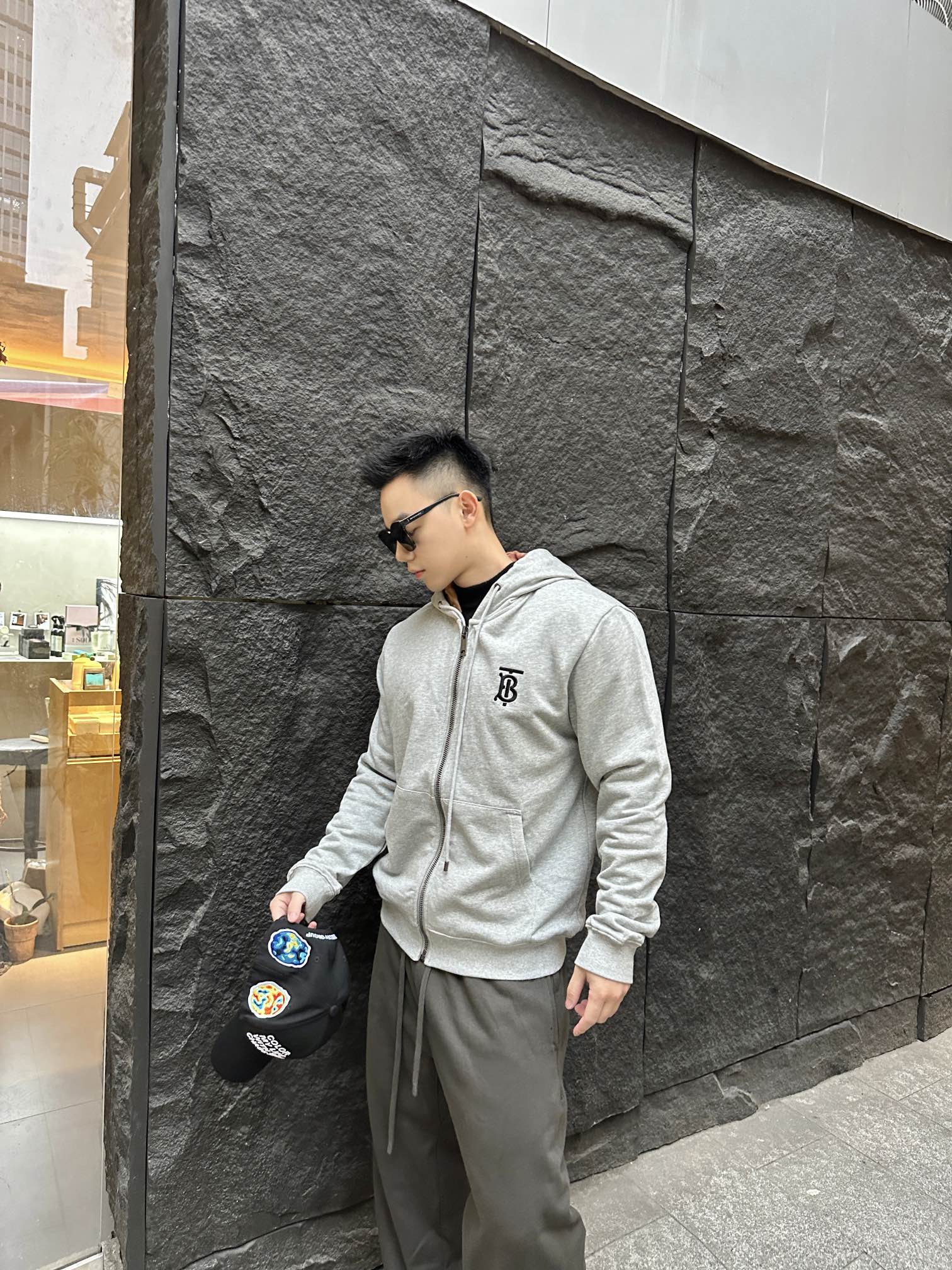 Bur zip-up jacket