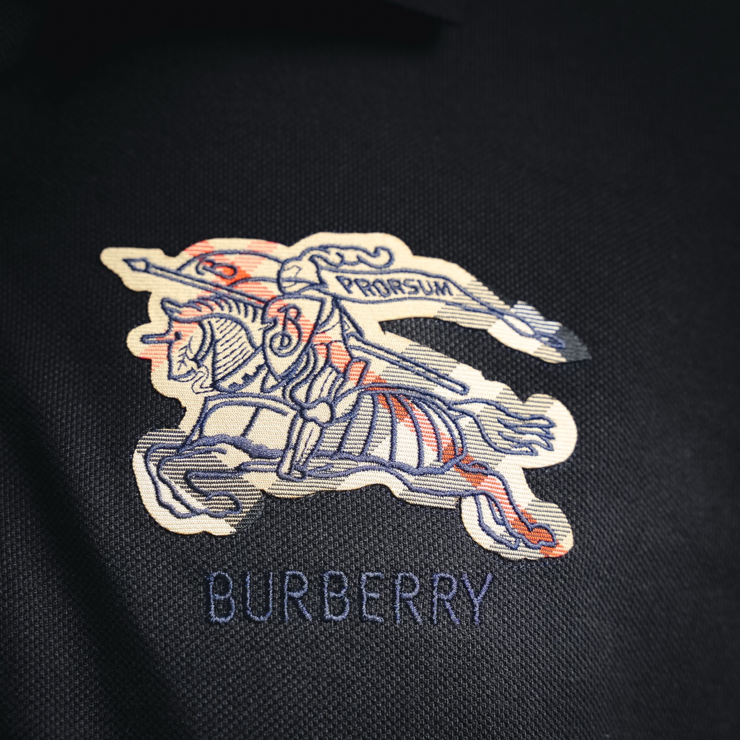 Bur applique t-shirt