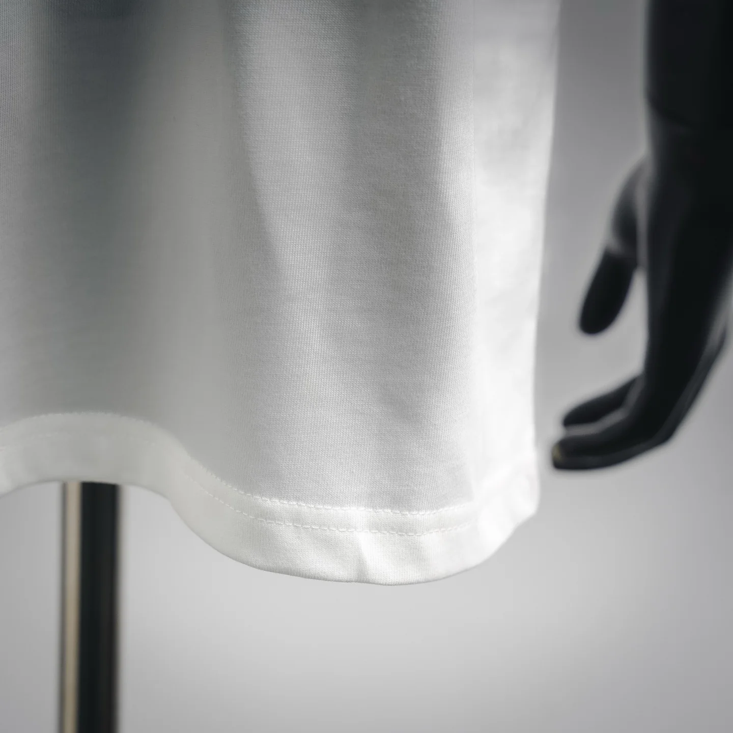 CD embroidered pocket t-shirt