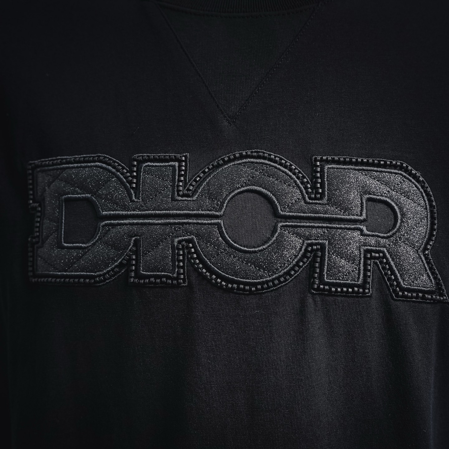 CD beaded embroidered t-shirt